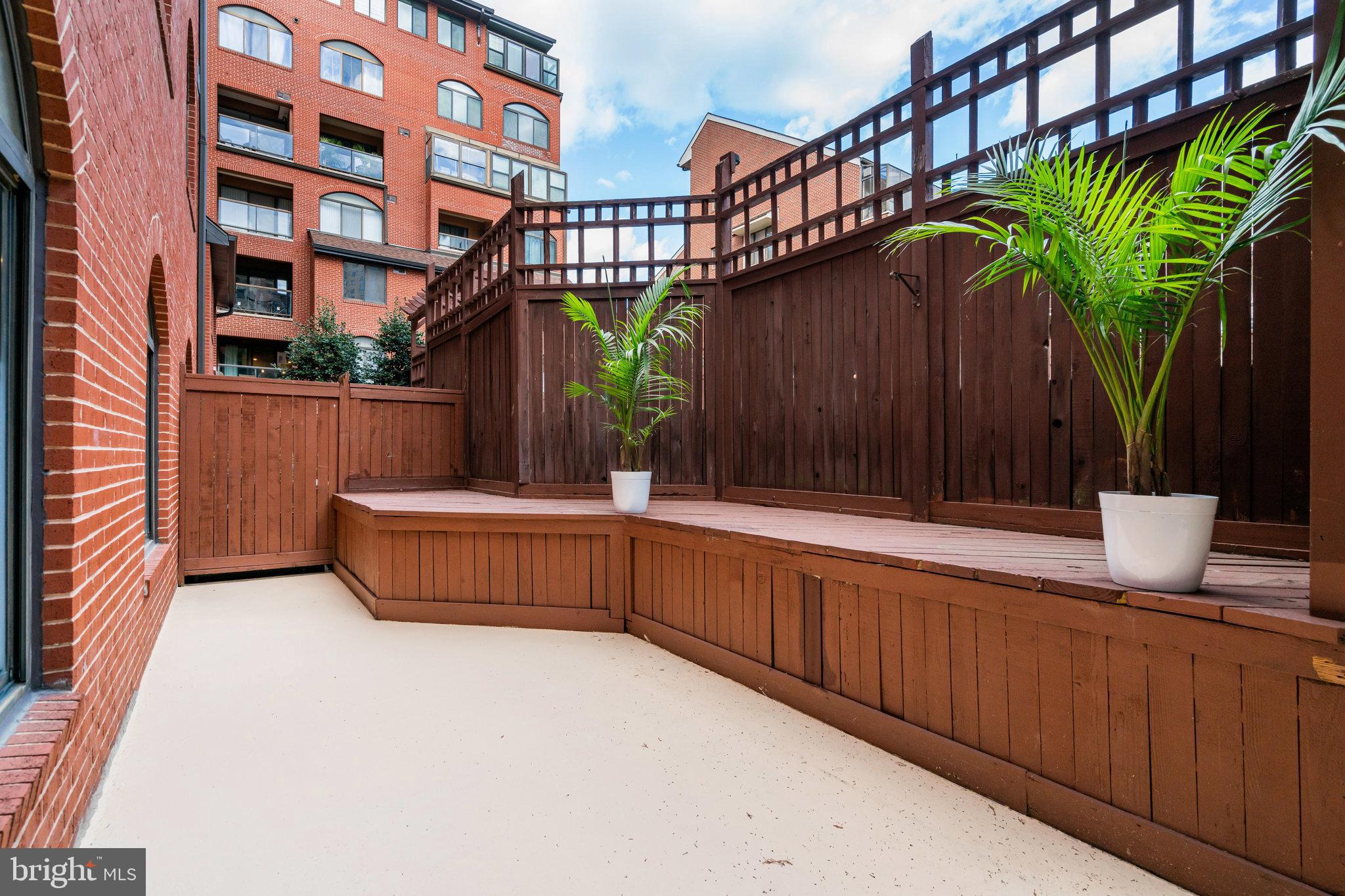 1029 N STUART STREET 115