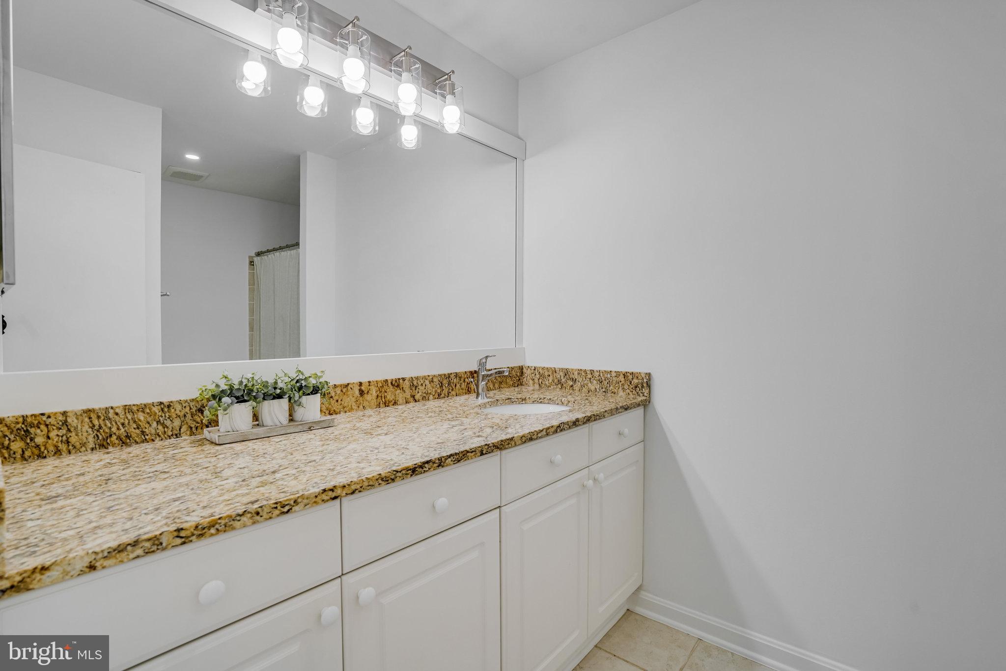 1029 N STUART STREET 115