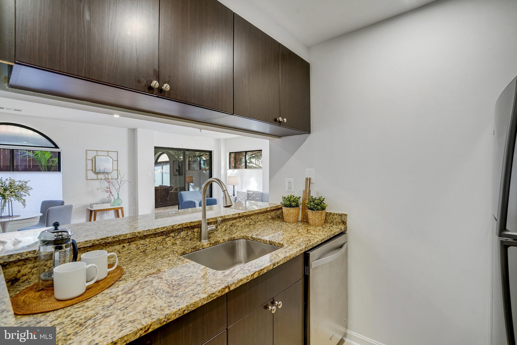 1029 N STUART STREET 115