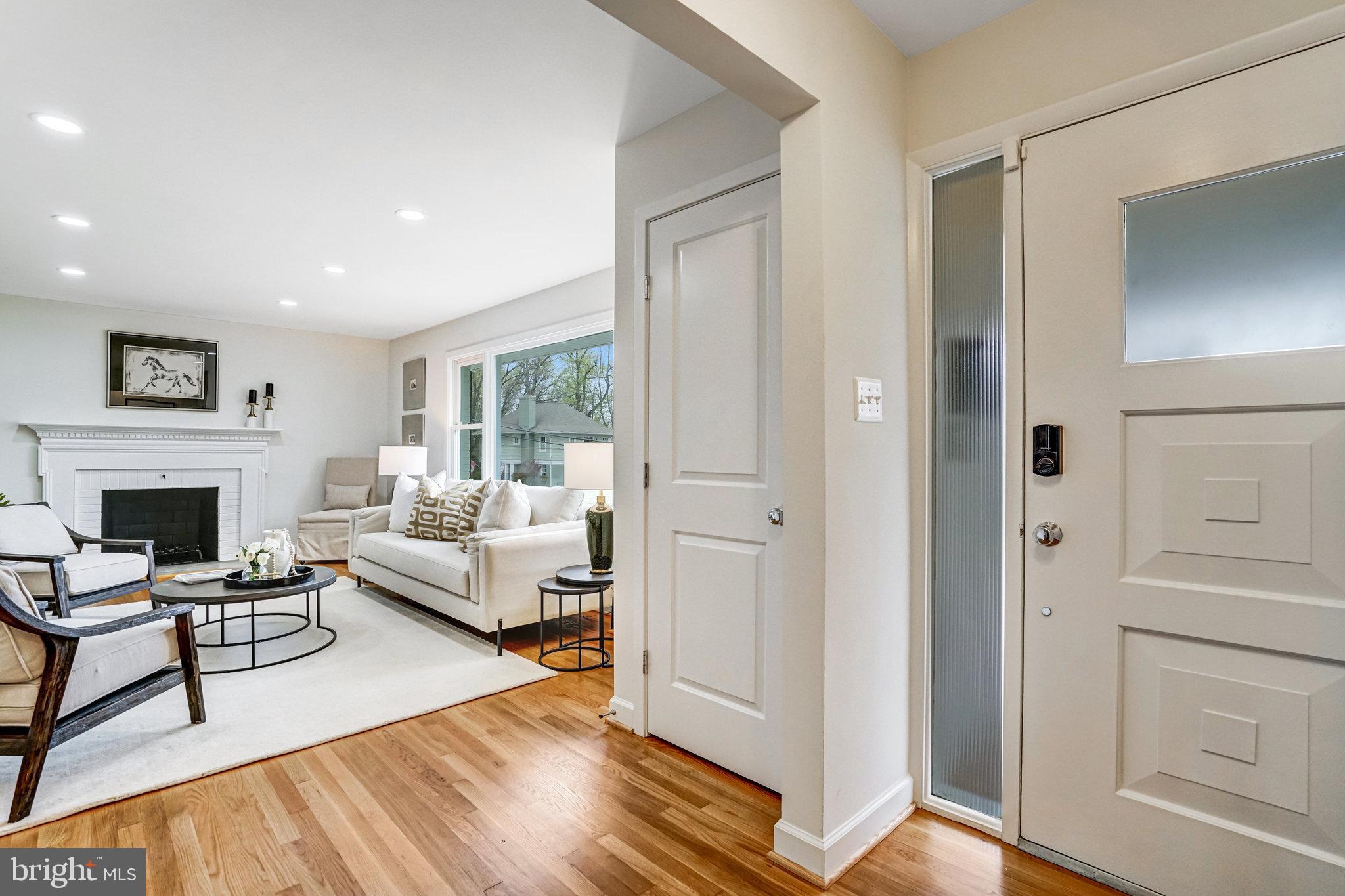 2642 ROBERT WALKER PLACE