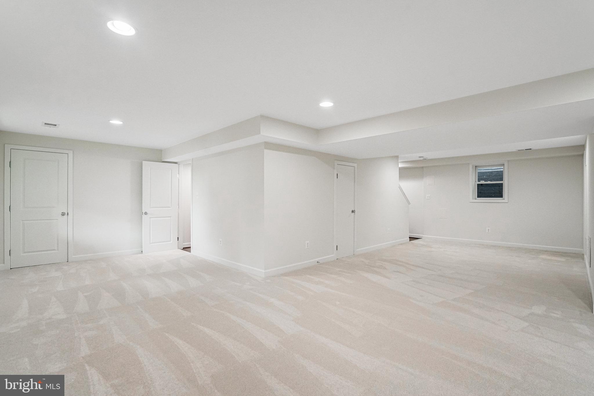 2642 ROBERT WALKER PLACE