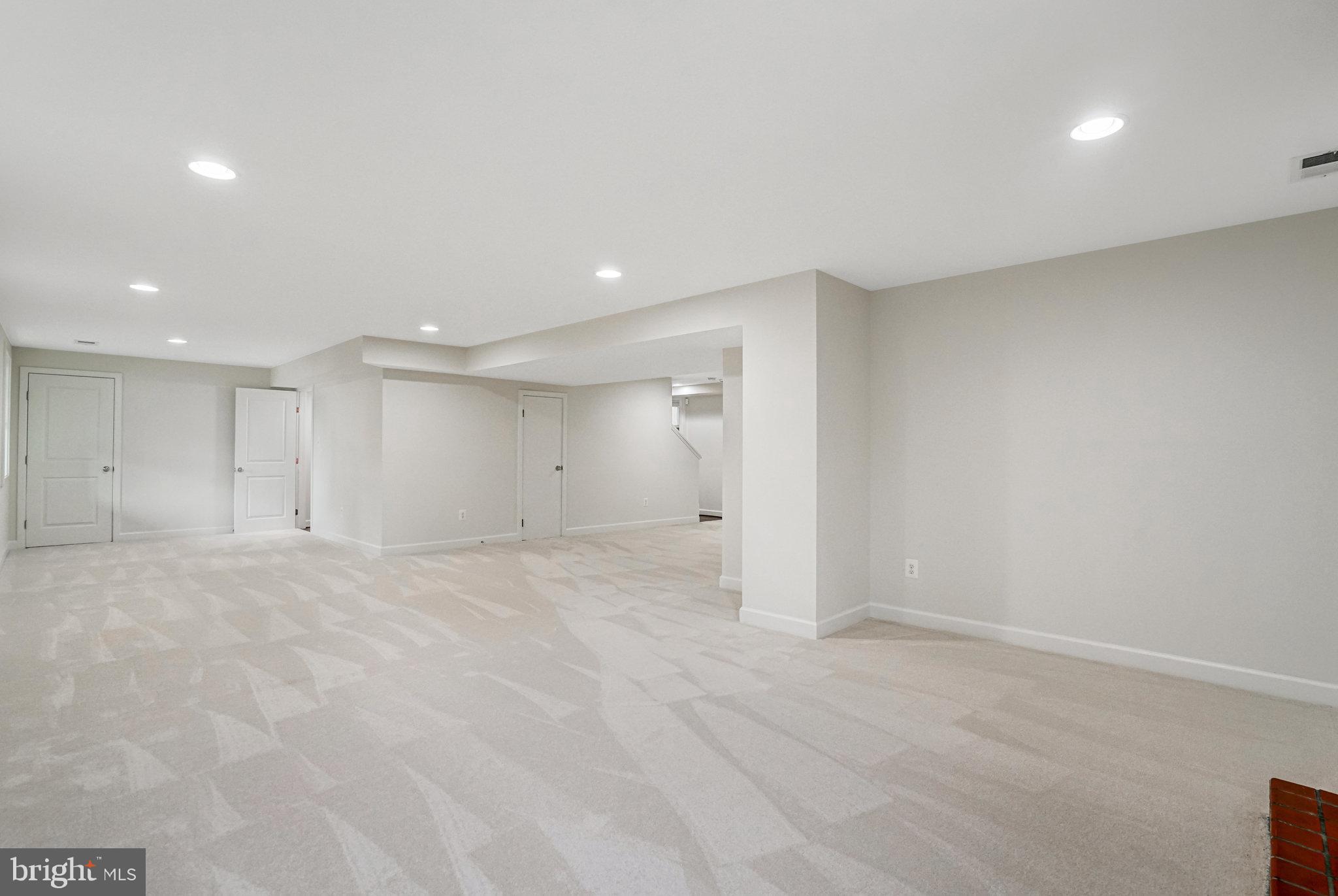 2642 ROBERT WALKER PLACE