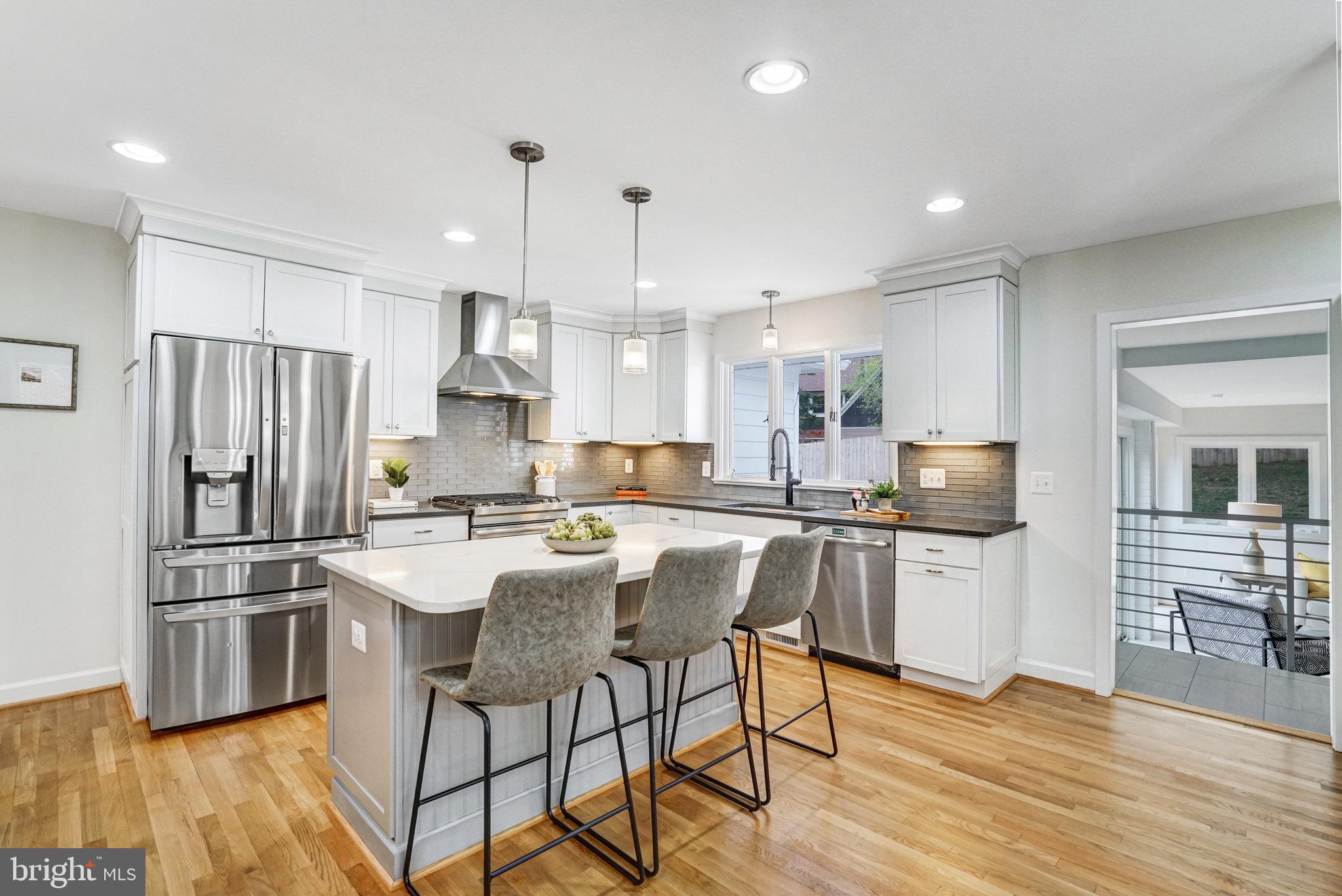 2642 ROBERT WALKER PLACE