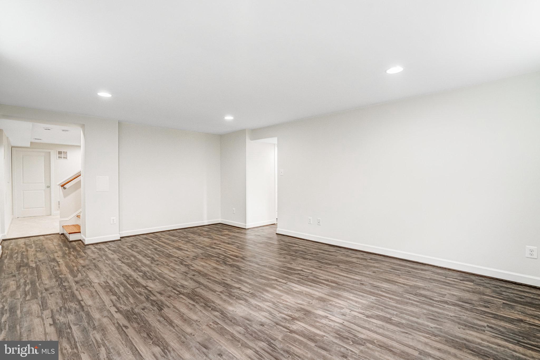 2642 ROBERT WALKER PLACE