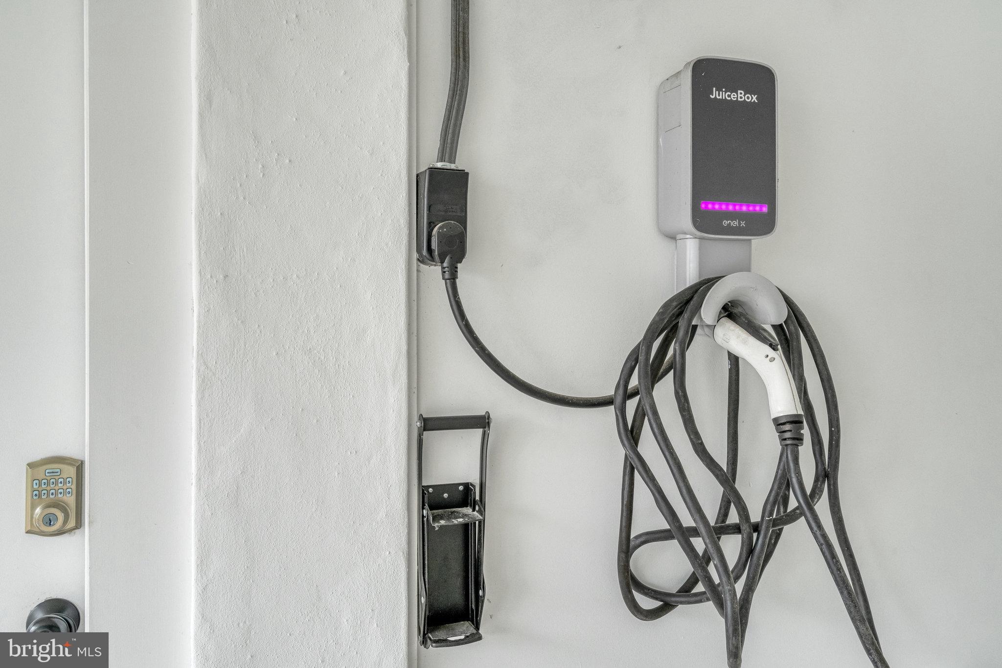 2642 ROBERT WALKER PLACE