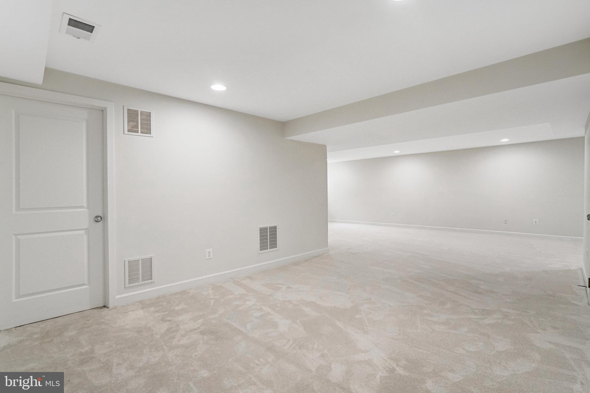 2642 ROBERT WALKER PLACE