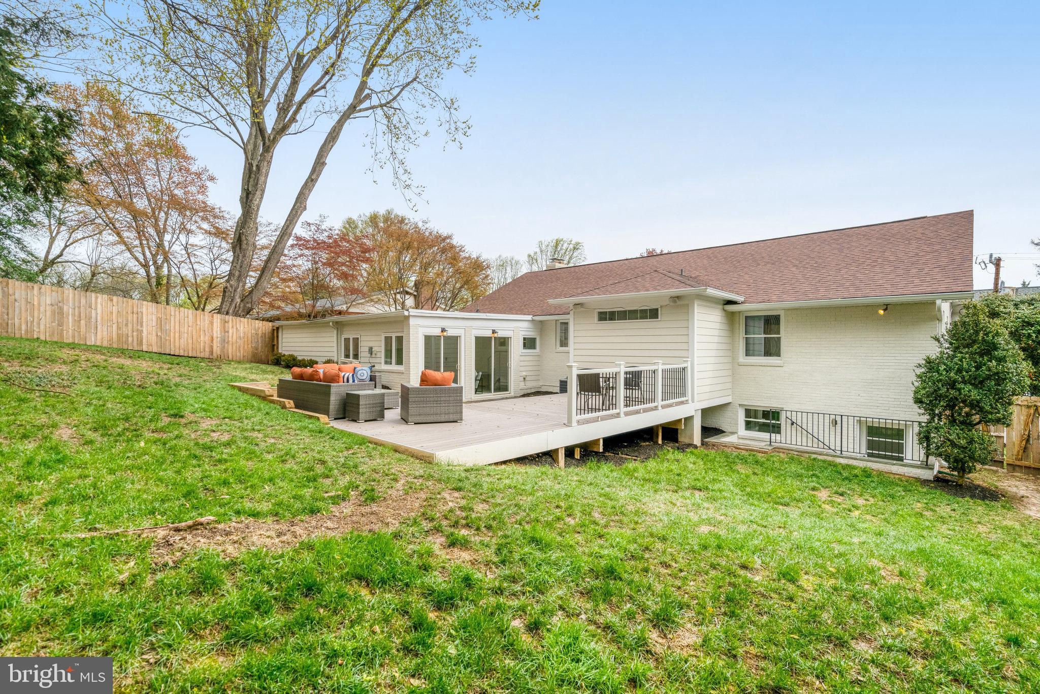 2642 ROBERT WALKER PLACE