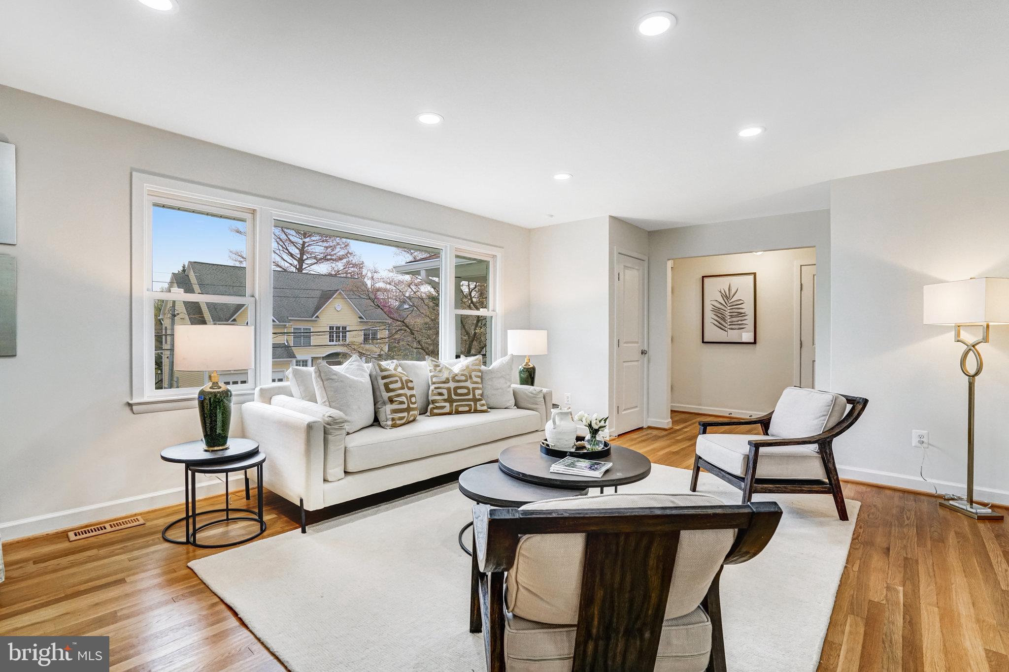 2642 ROBERT WALKER PLACE