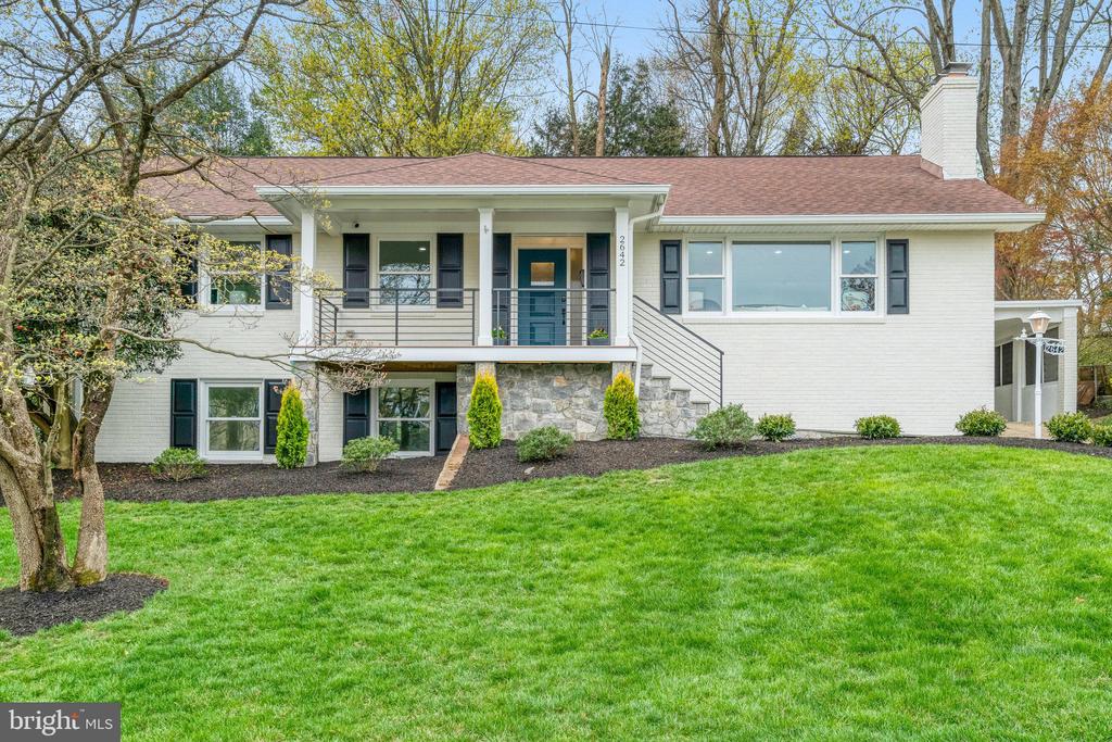 2642 ROBERT WALKER PLACE