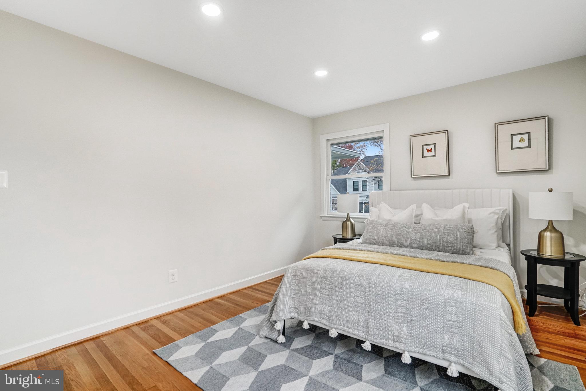 2642 ROBERT WALKER PLACE