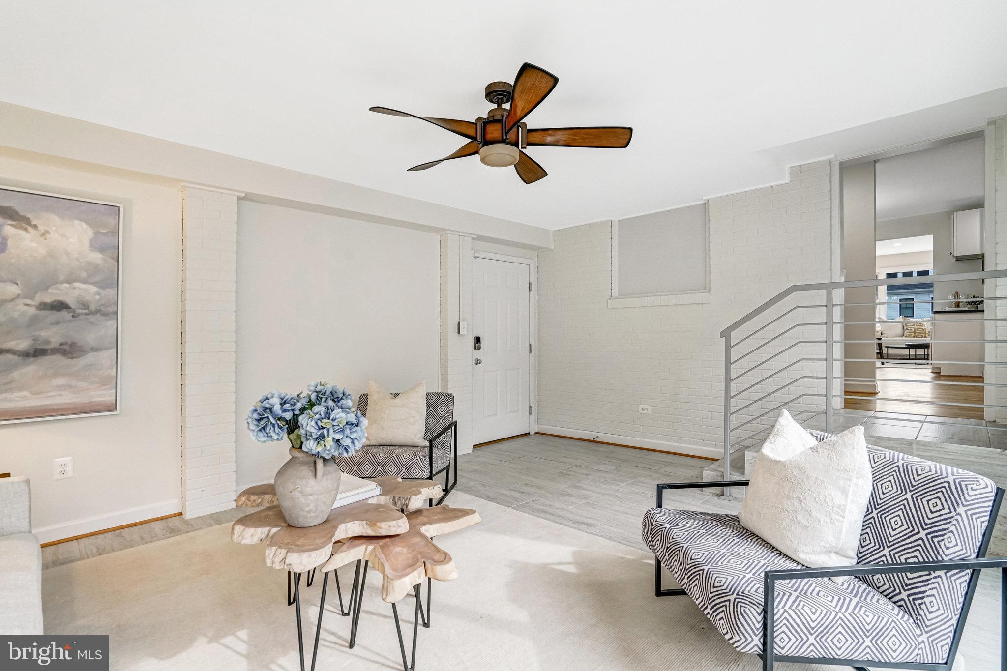 2642 ROBERT WALKER PLACE