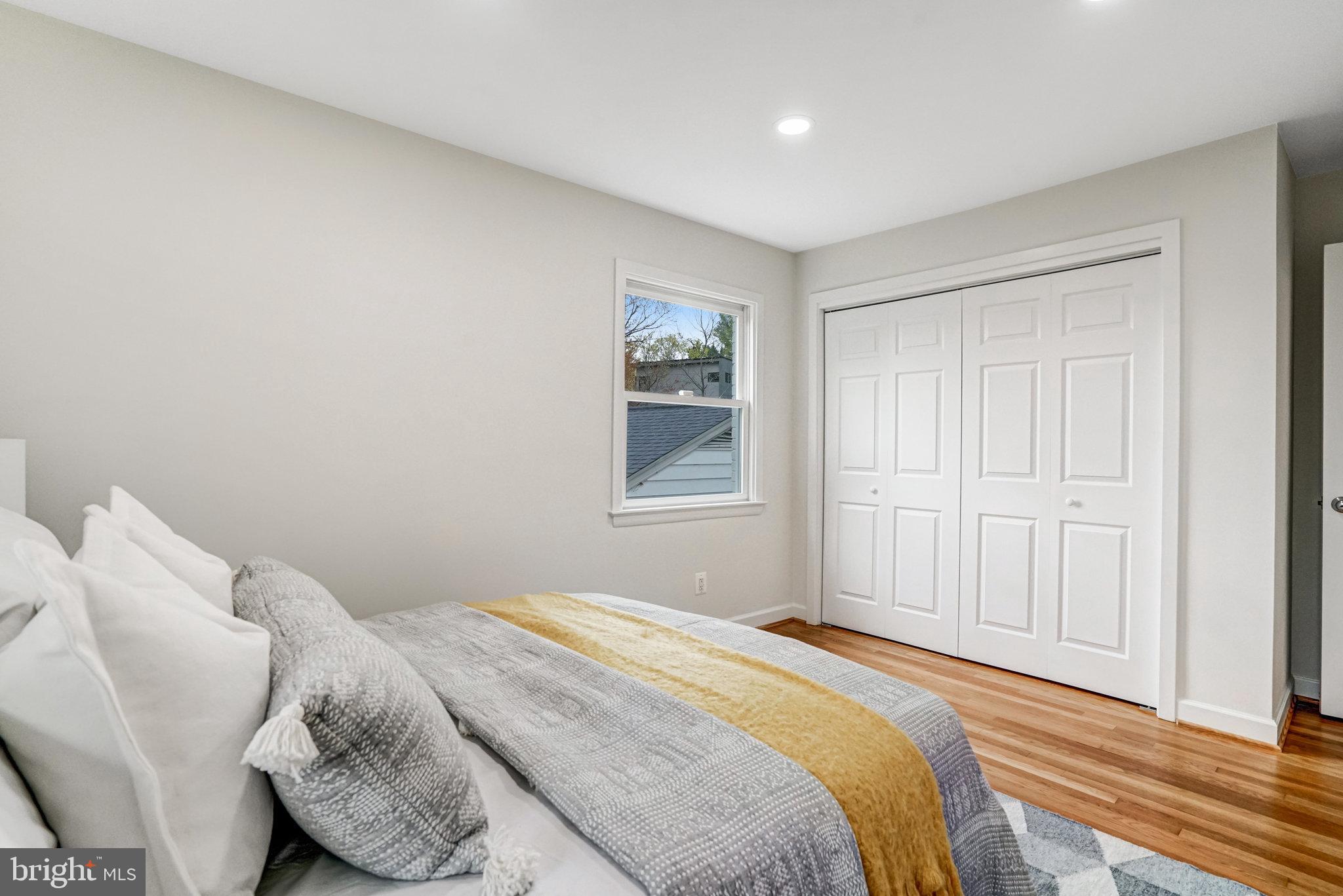 2642 ROBERT WALKER PLACE