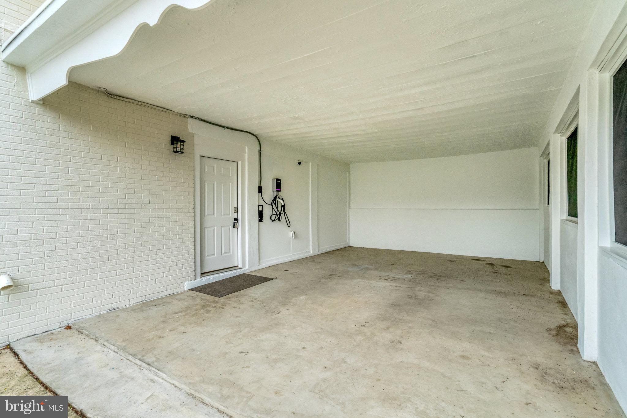 2642 ROBERT WALKER PLACE