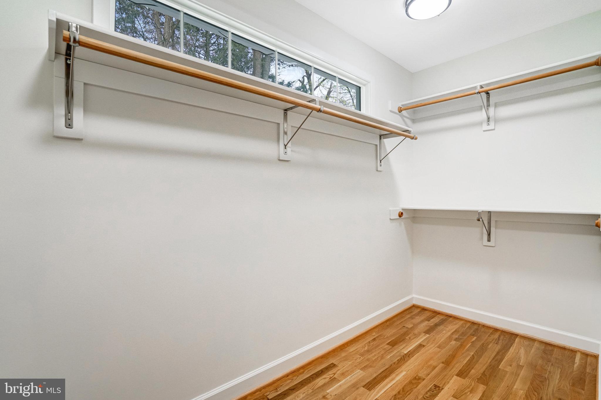 2642 ROBERT WALKER PLACE