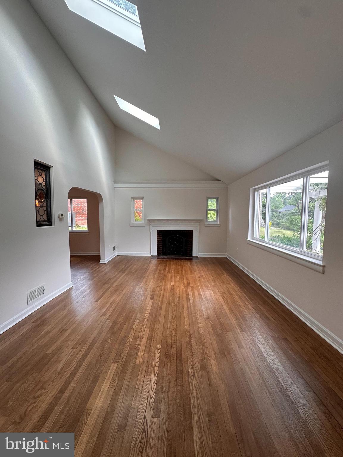 1518 N EDISON STREET