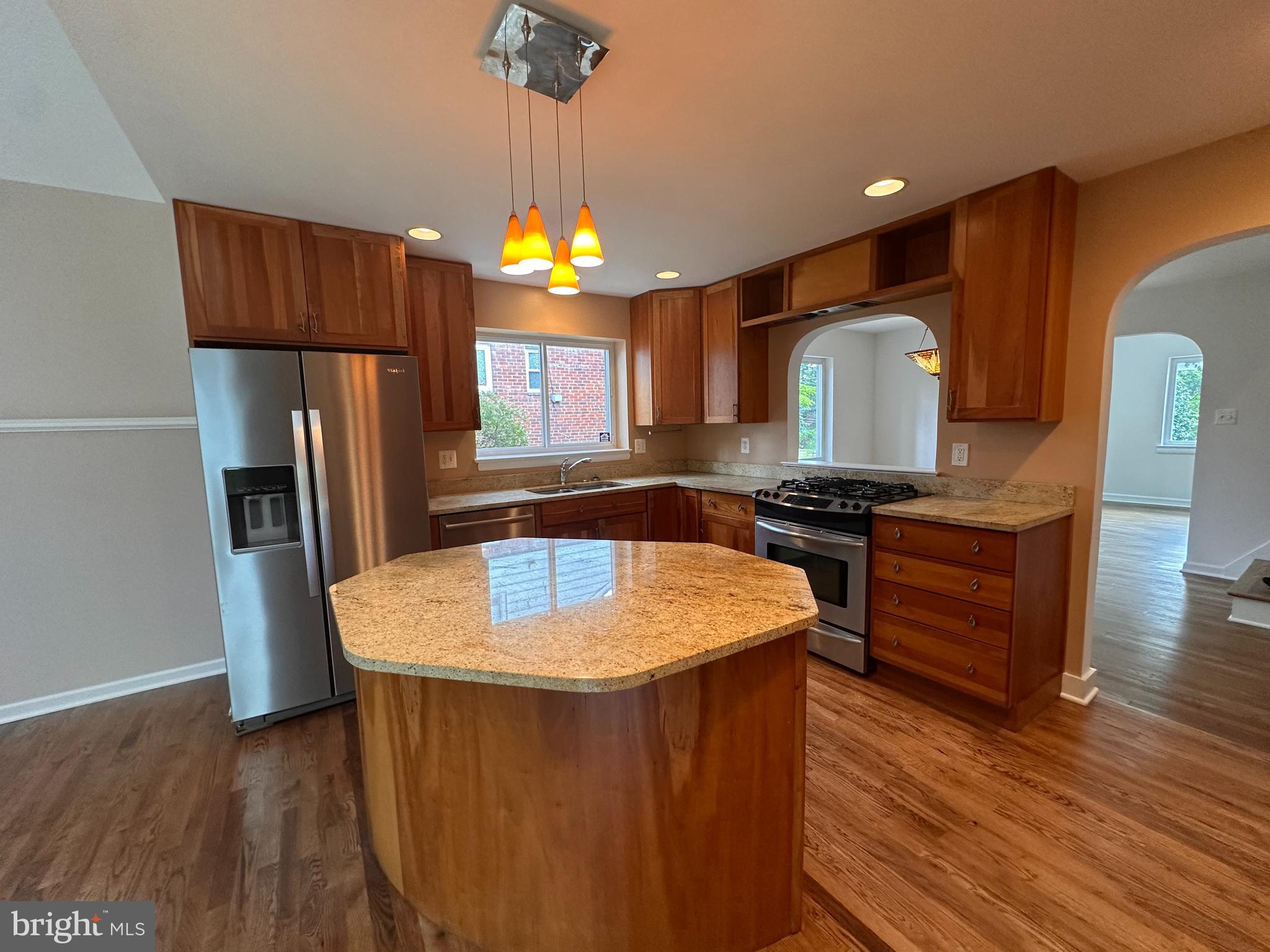 1518 N EDISON STREET