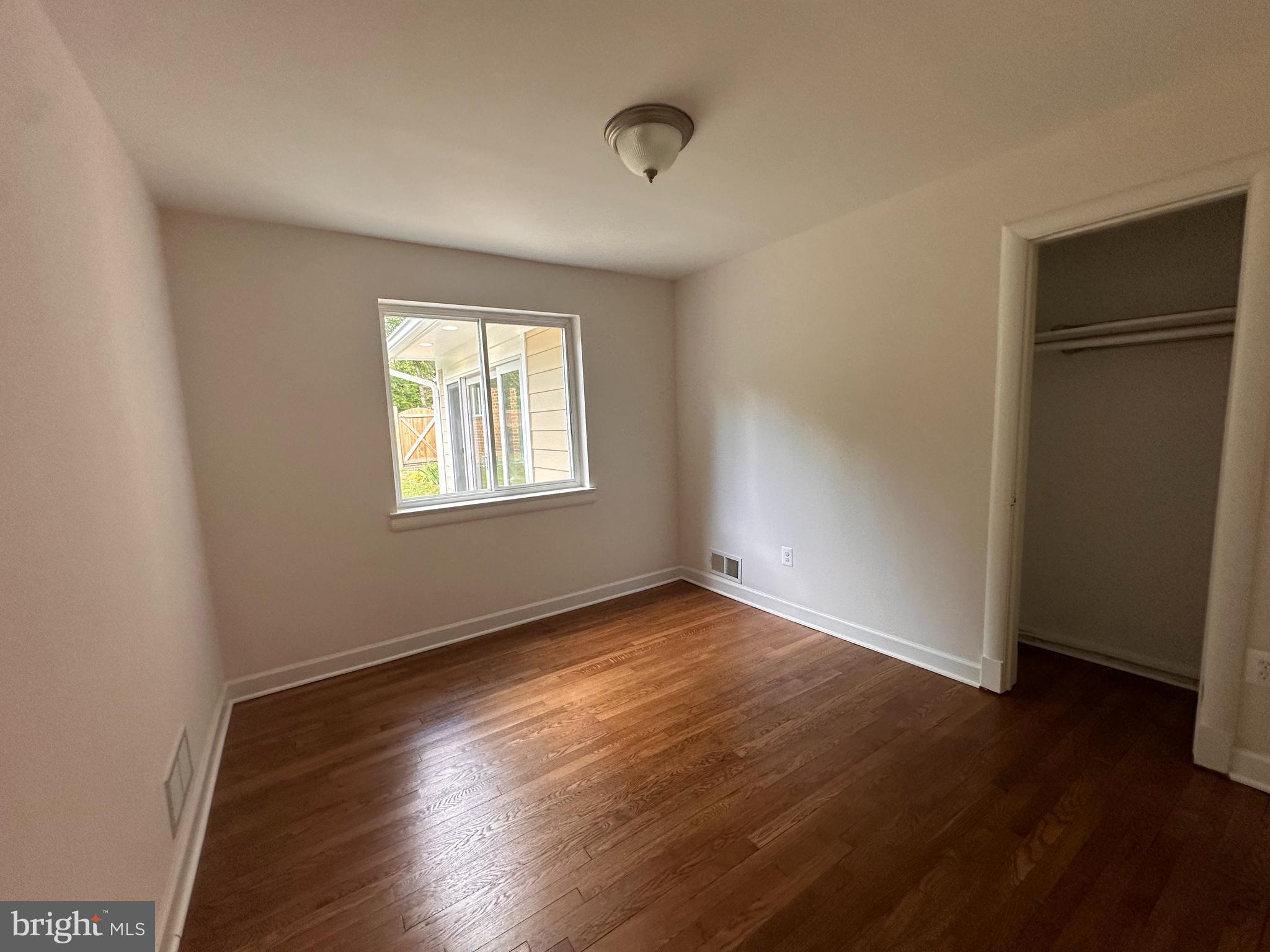 1518 N EDISON STREET