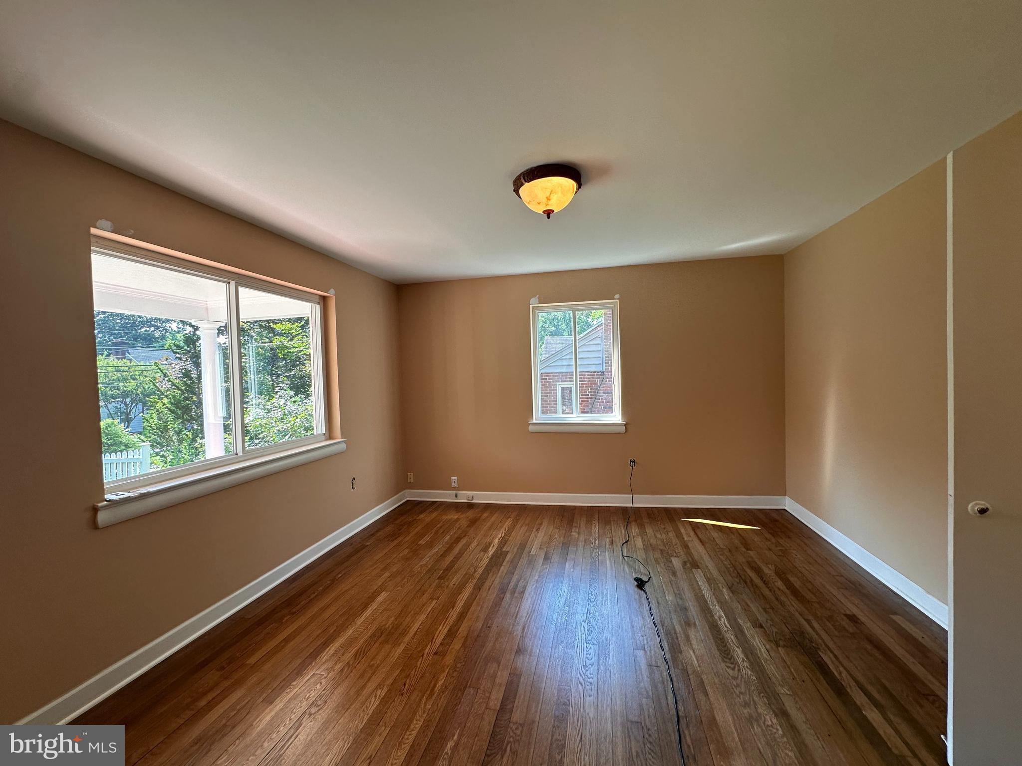 1518 N EDISON STREET