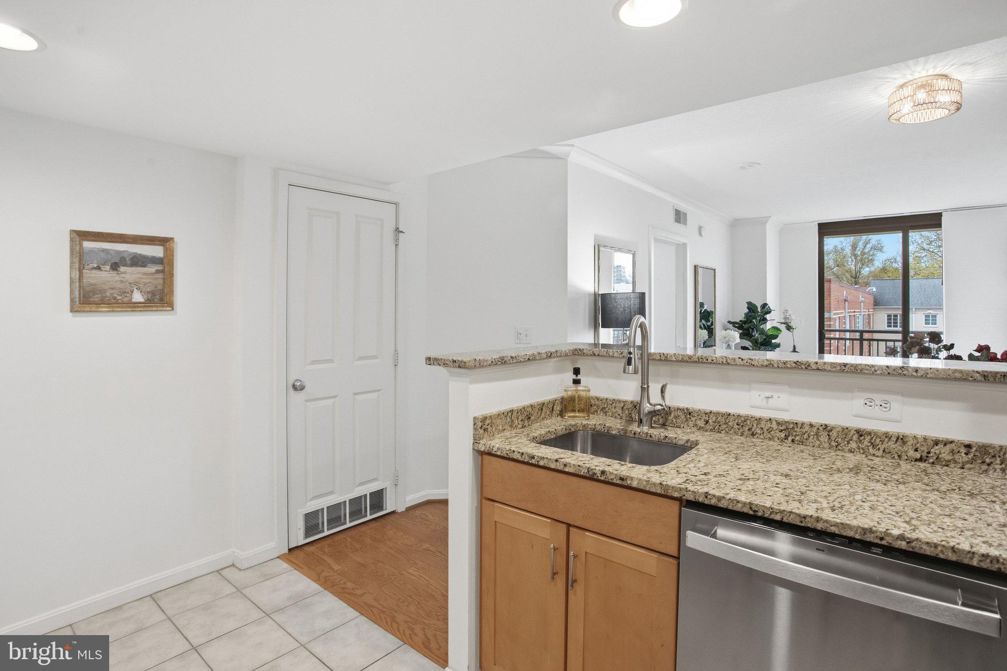 2220 FAIRFAX DRIVE 412