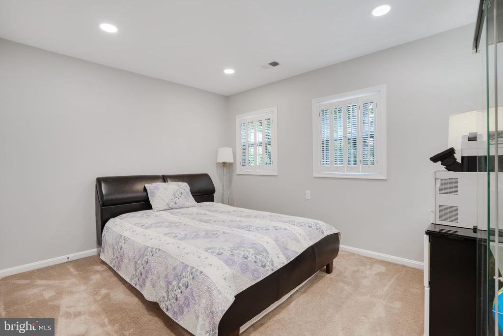 12225 APPLE ORCHARD COURT