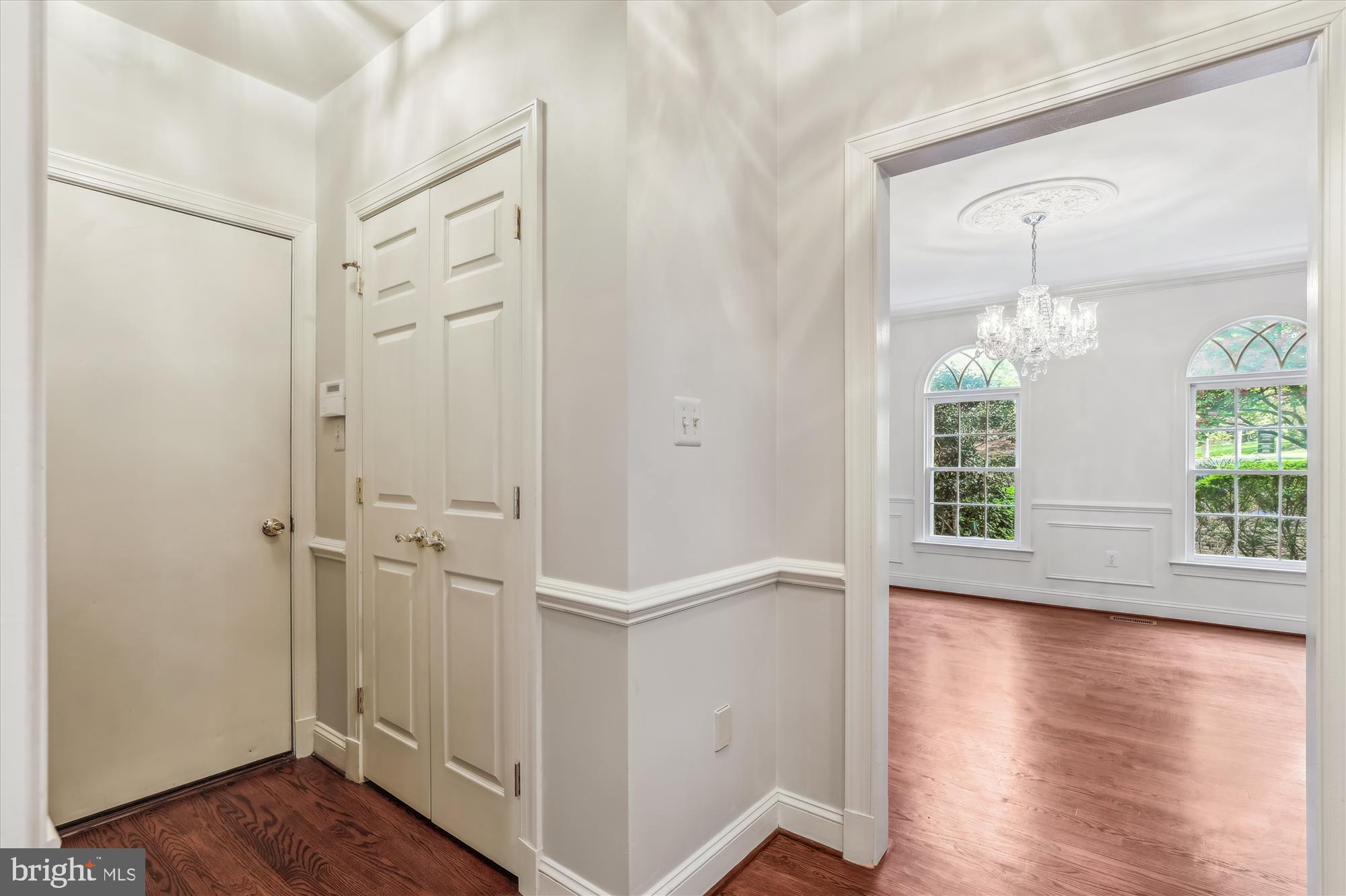 5937 FAIRVIEW WOODS DRIVE