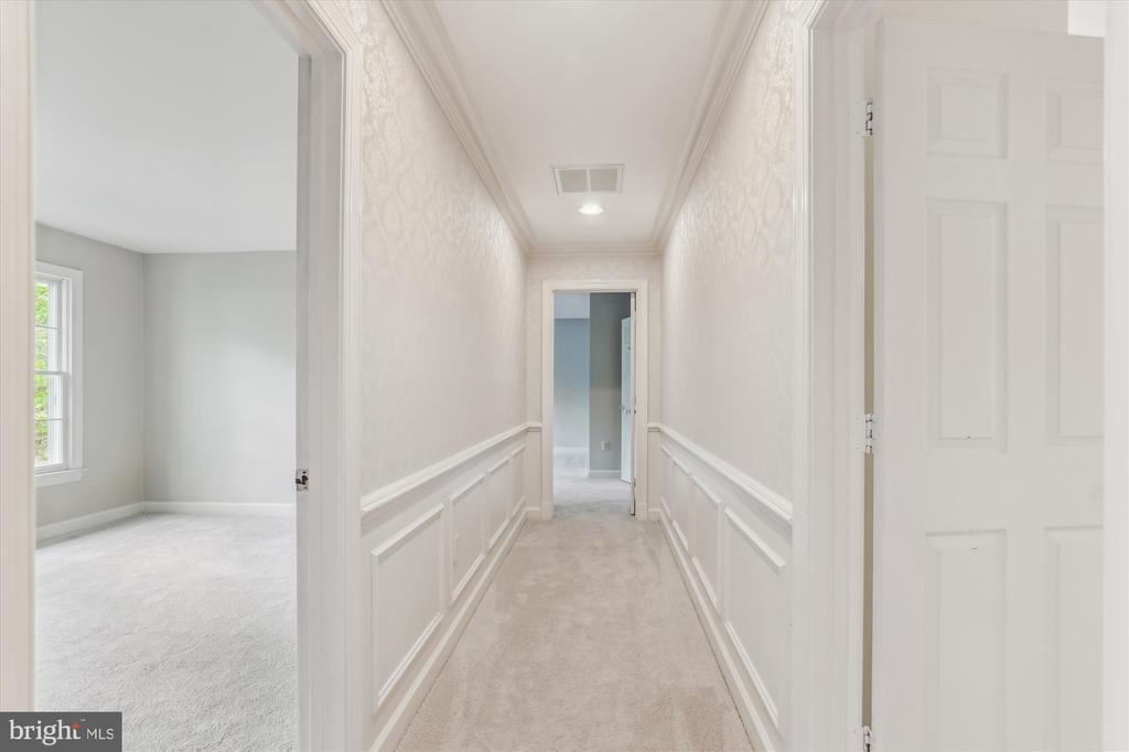 5937 FAIRVIEW WOODS DRIVE