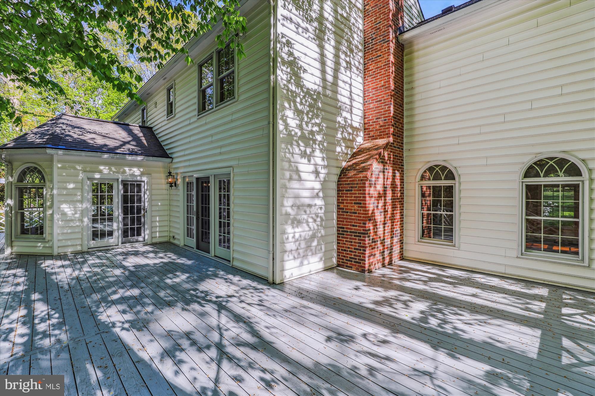 5937 FAIRVIEW WOODS DRIVE