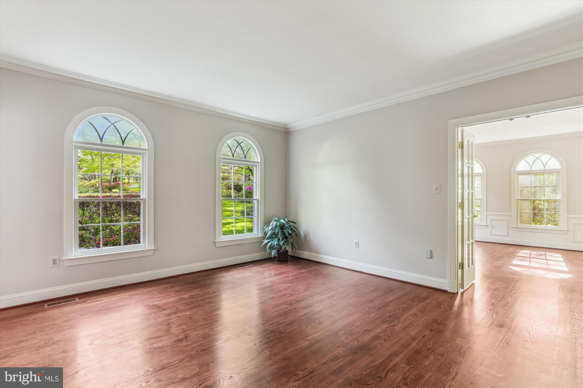 5937 FAIRVIEW WOODS DRIVE