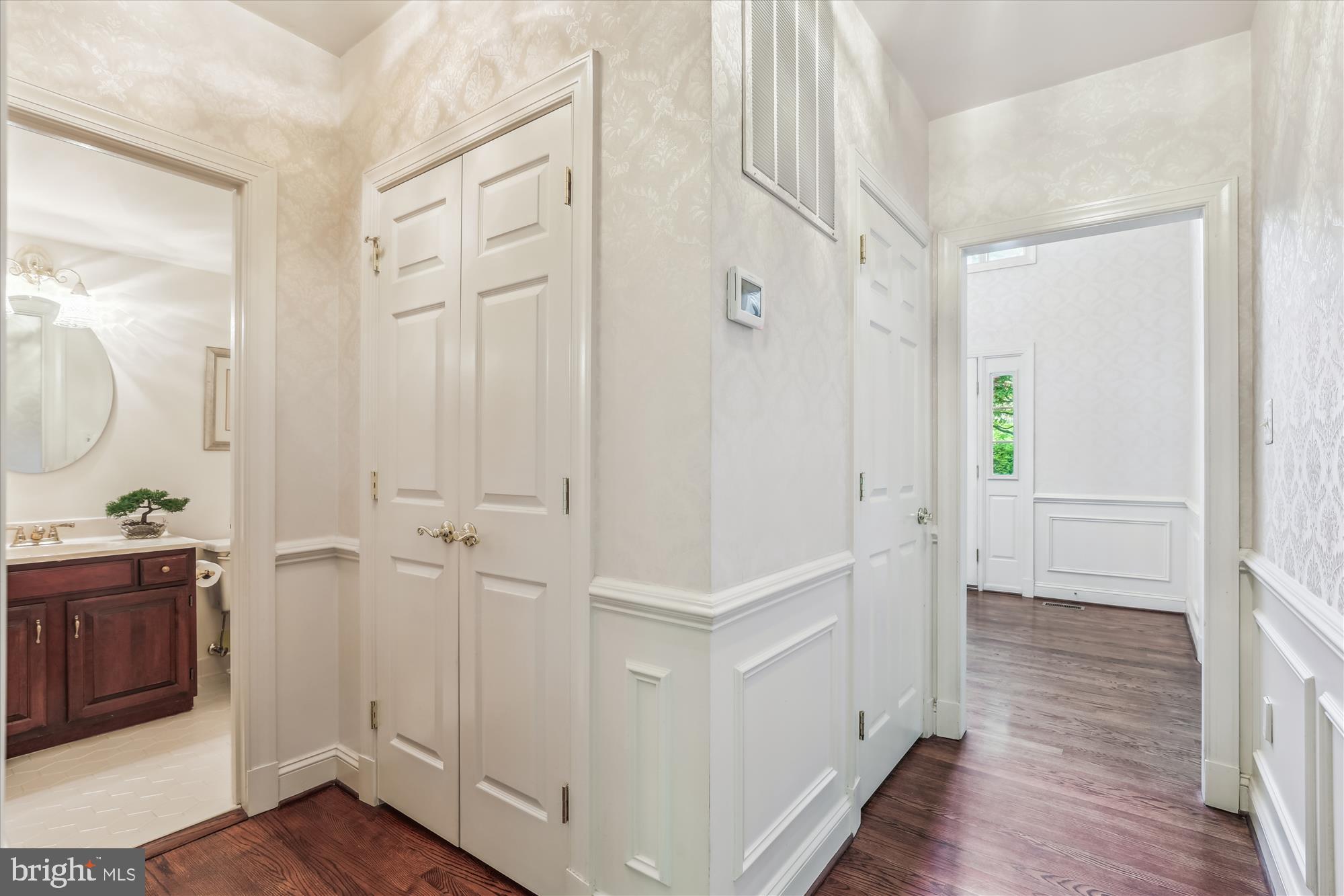 5937 FAIRVIEW WOODS DRIVE