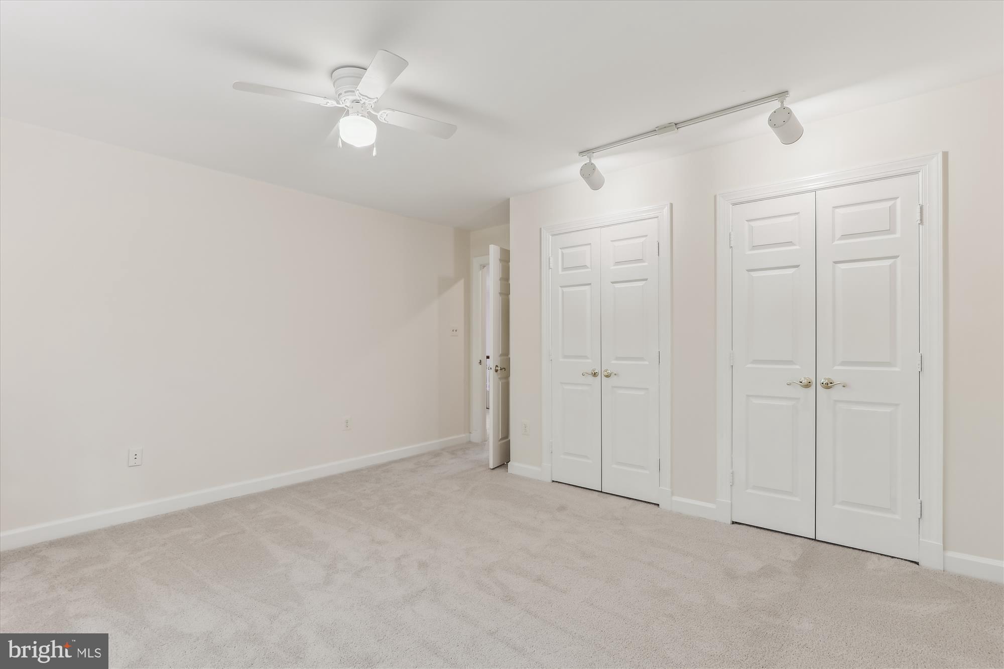 5937 FAIRVIEW WOODS DRIVE