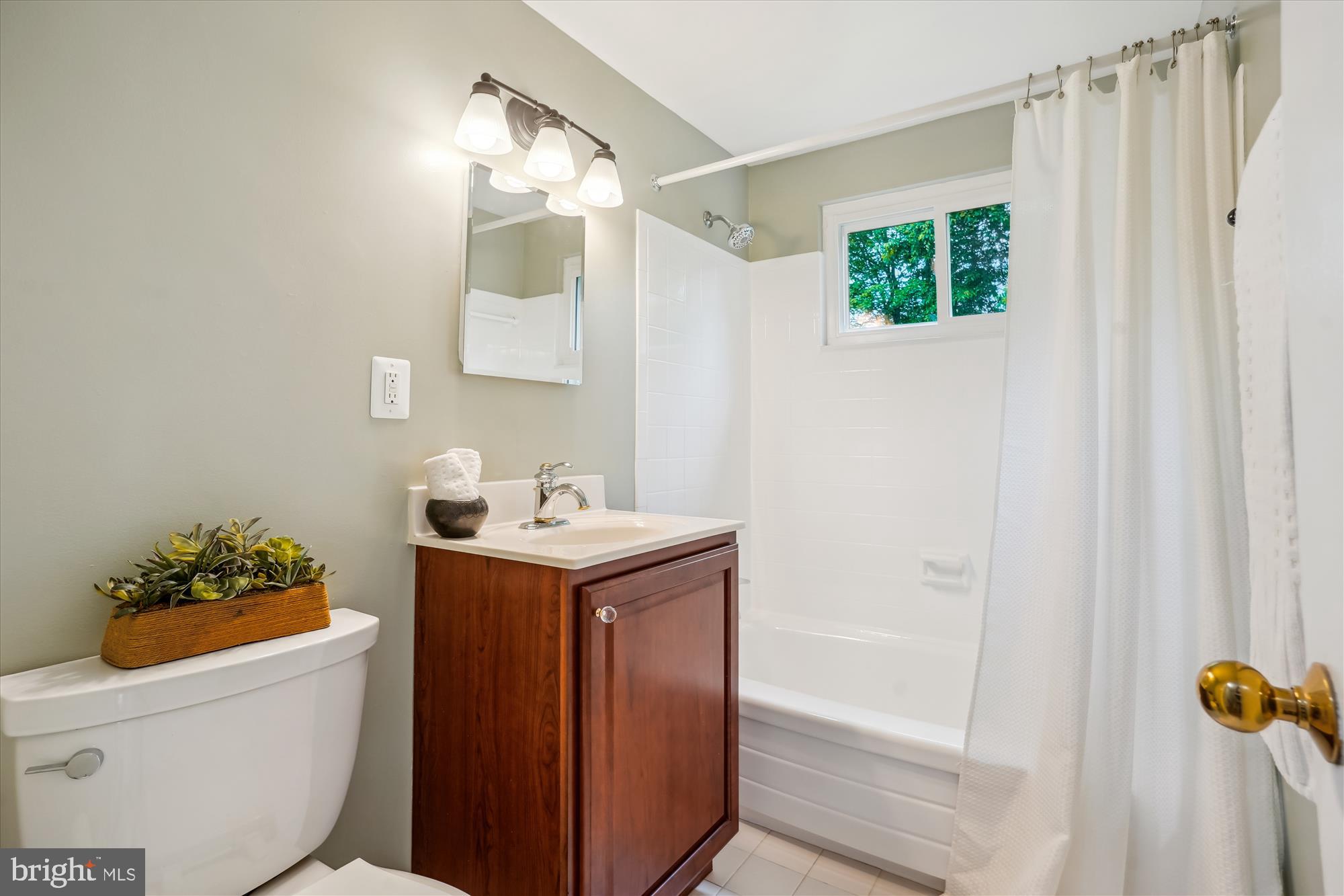 5420 EASTBOURNE DRIVE