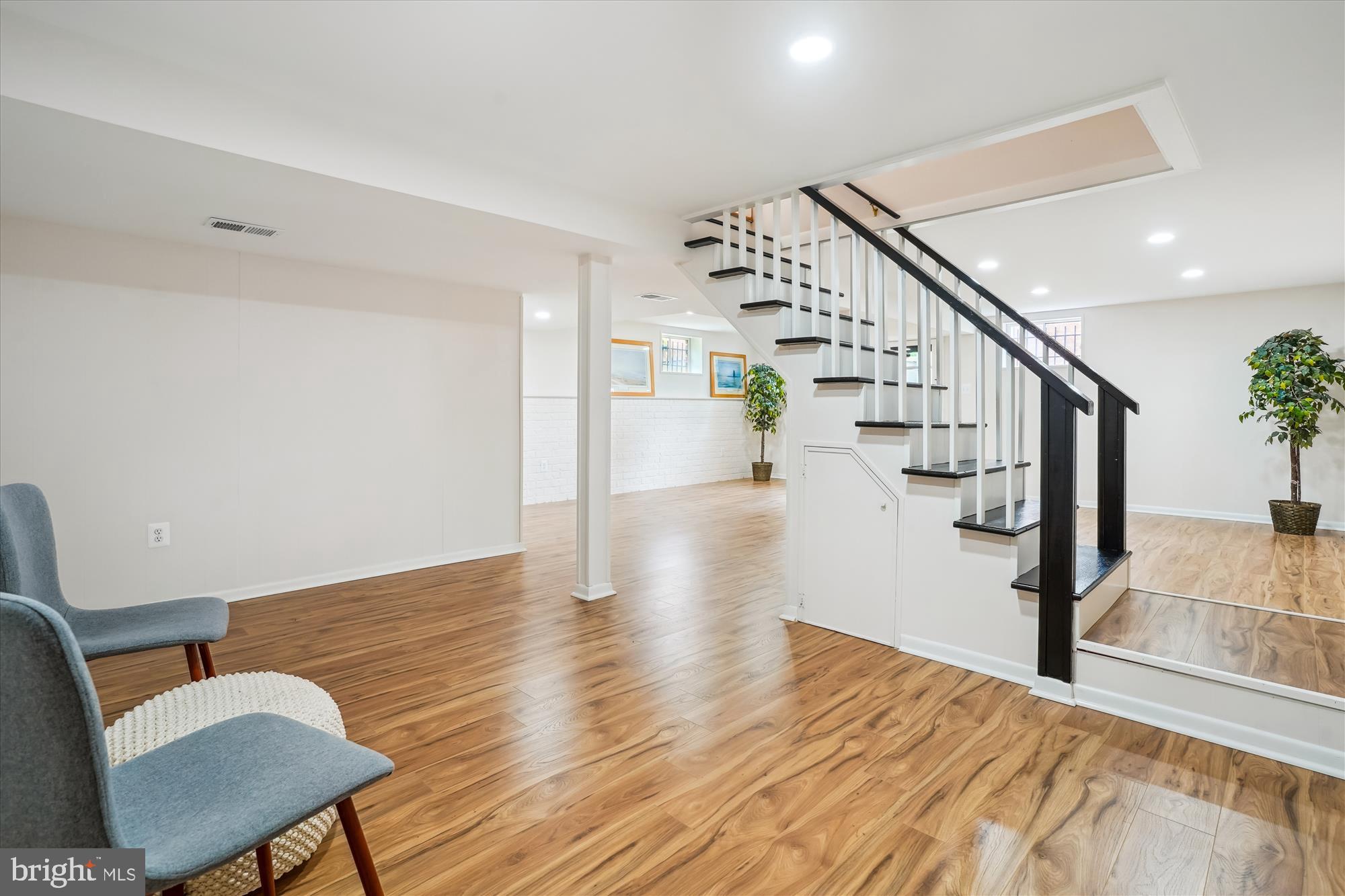 5420 EASTBOURNE DRIVE