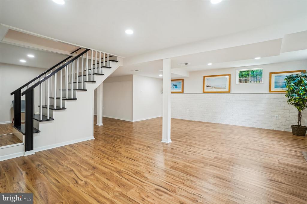 5420 EASTBOURNE DRIVE