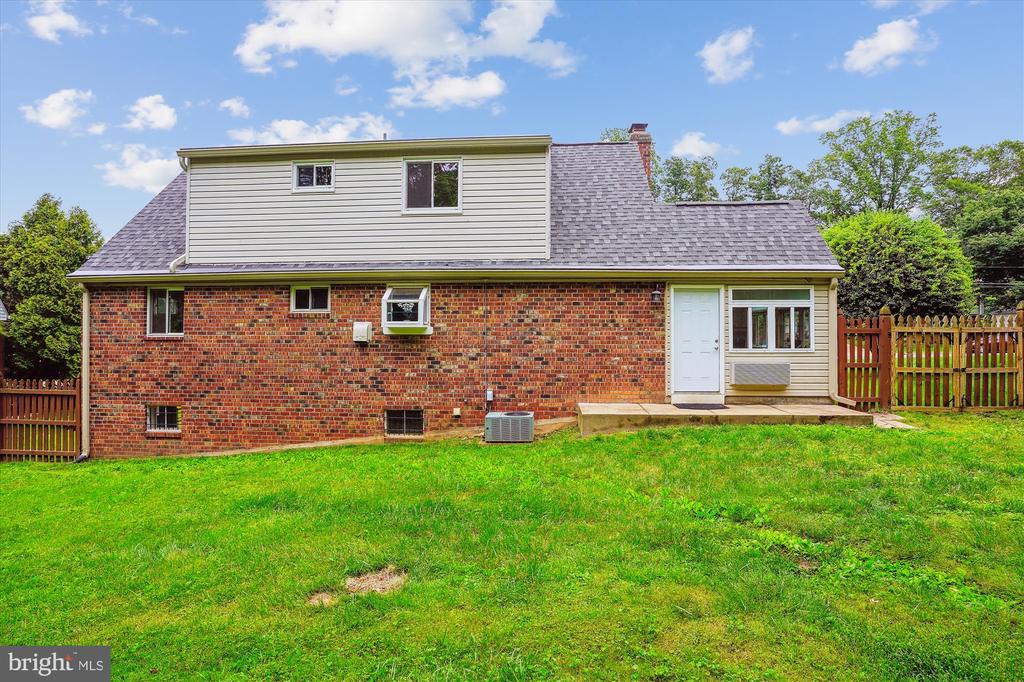 5420 EASTBOURNE DRIVE