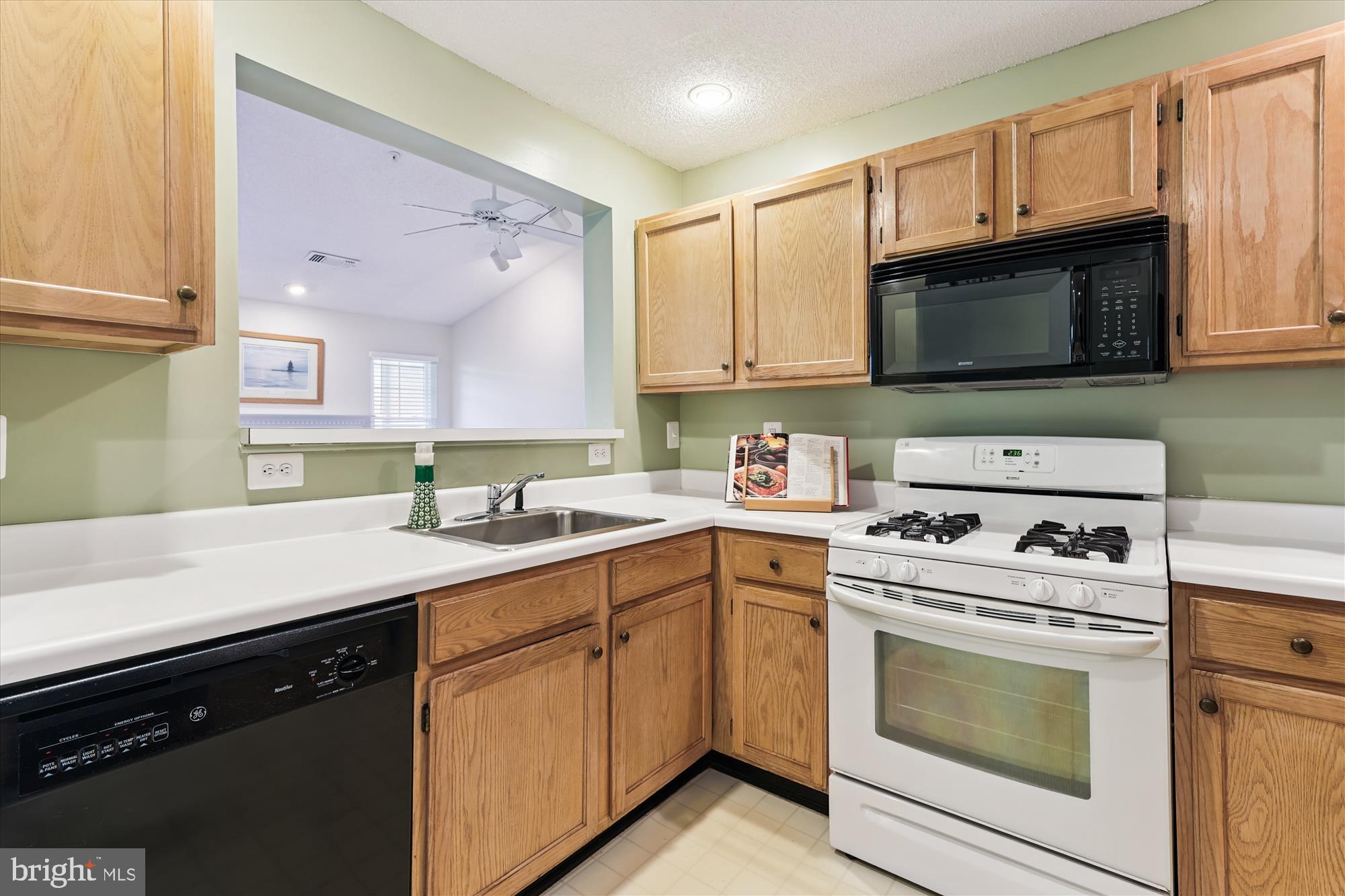 12005 TALIESIN PLACE 35