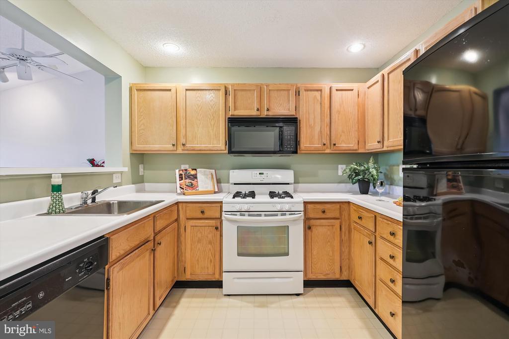 12005 TALIESIN PLACE 35
