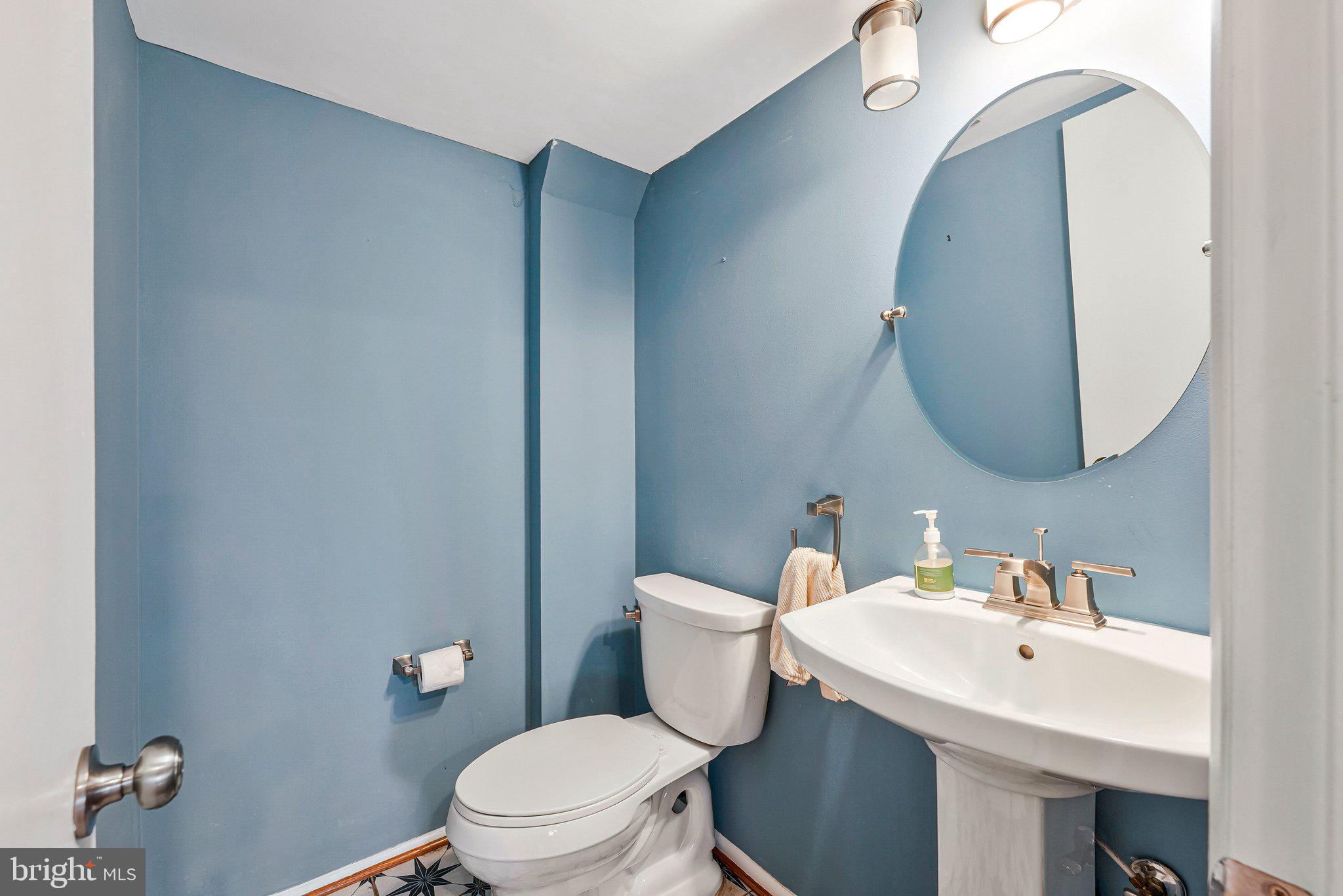 1016 TRINITY GATE STREET