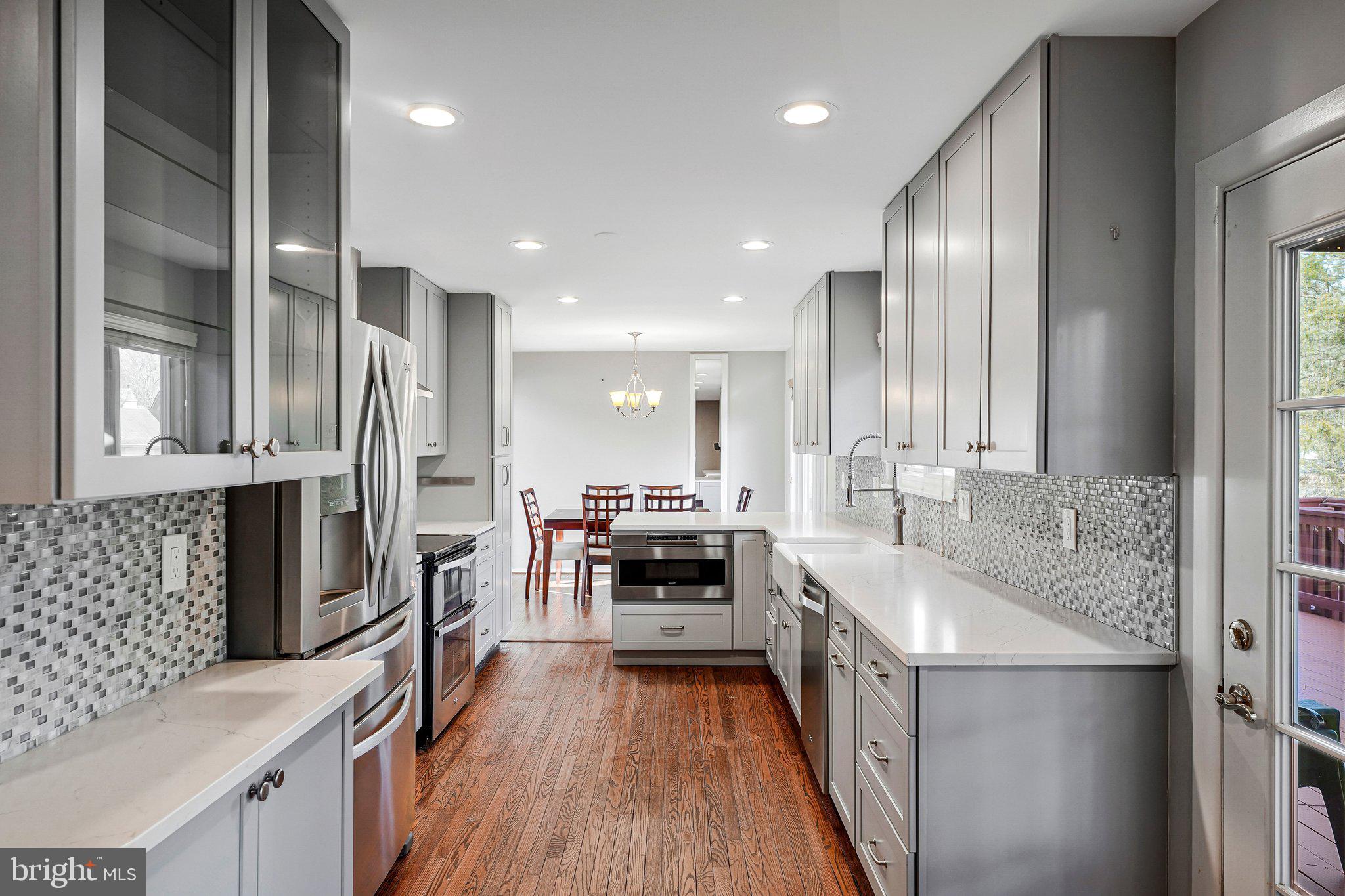 1016 TRINITY GATE STREET