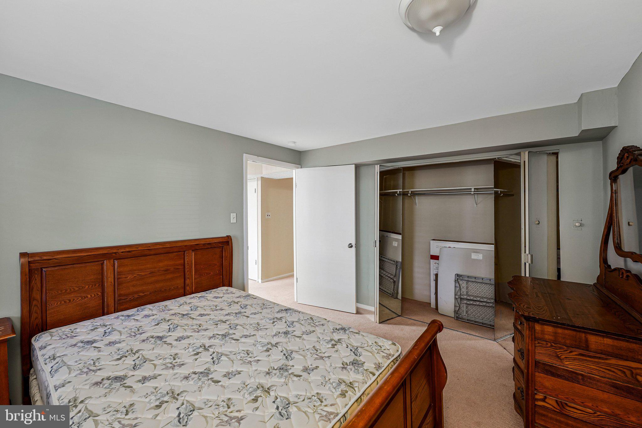 1016 TRINITY GATE STREET