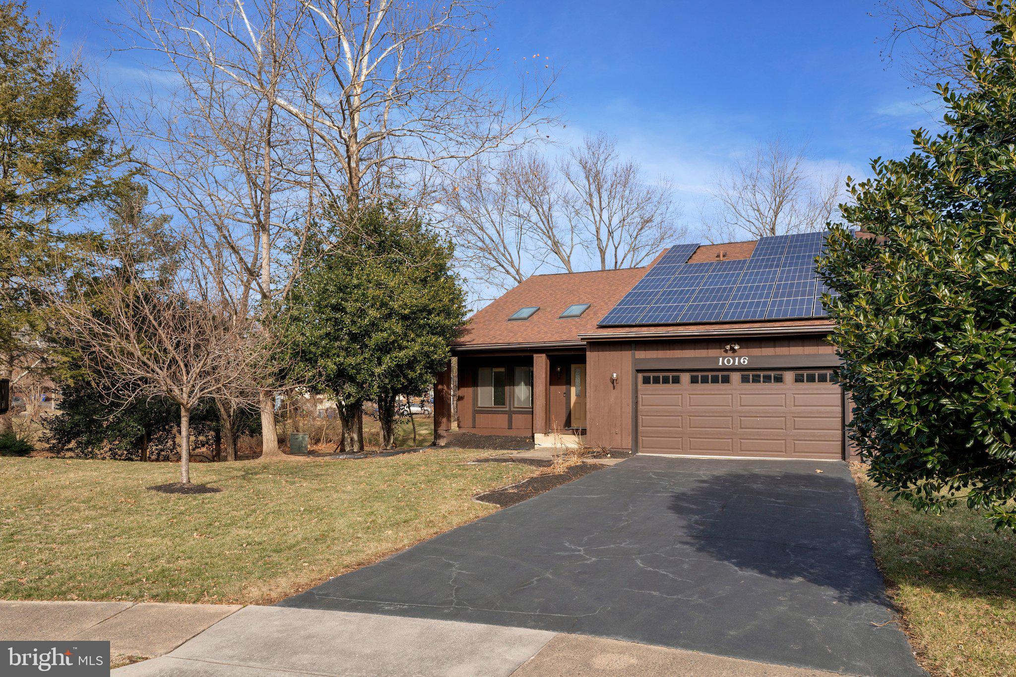 1016 TRINITY GATE STREET