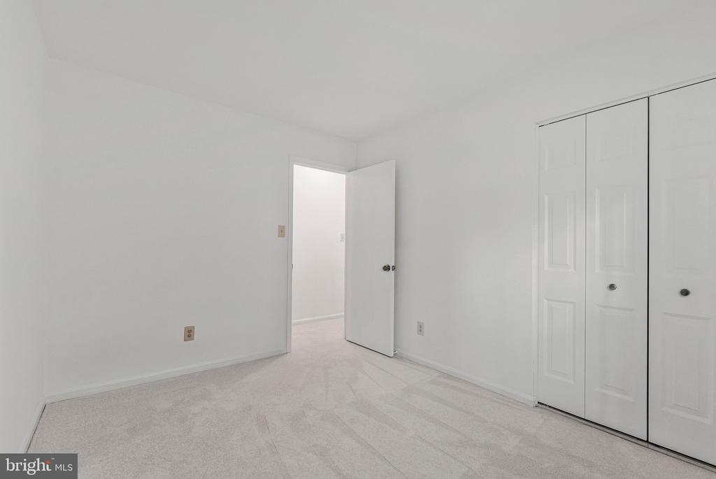 2803 SHAWN LEIGH DRIVE