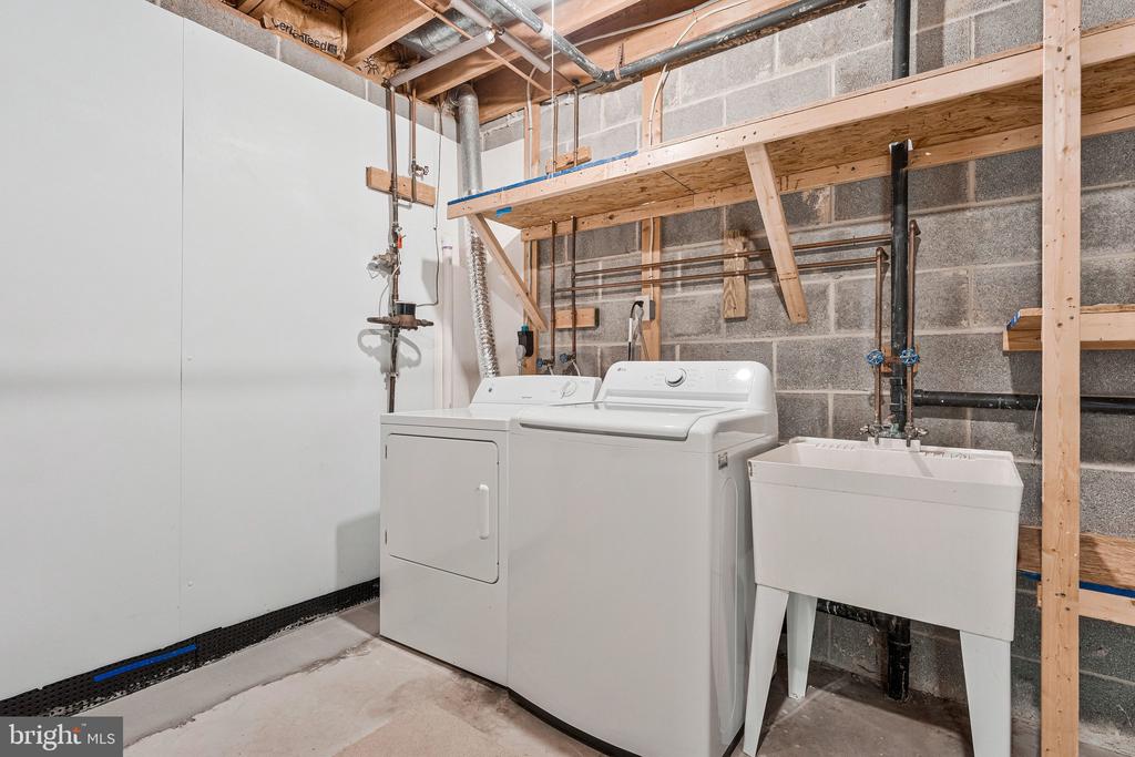 2803 SHAWN LEIGH DRIVE