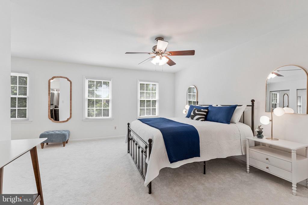 2803 SHAWN LEIGH DRIVE