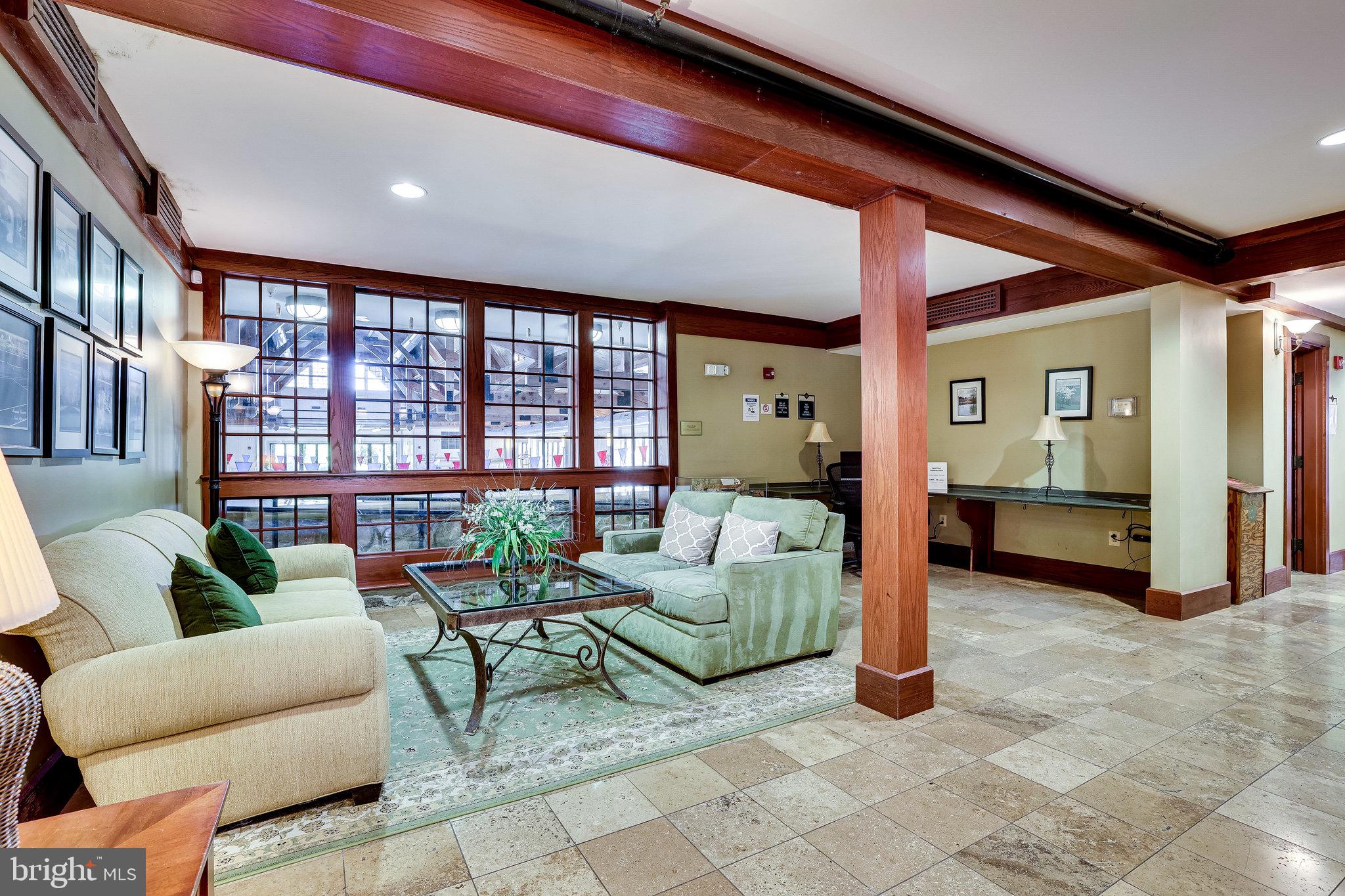 19086 PILEATED TERRACE