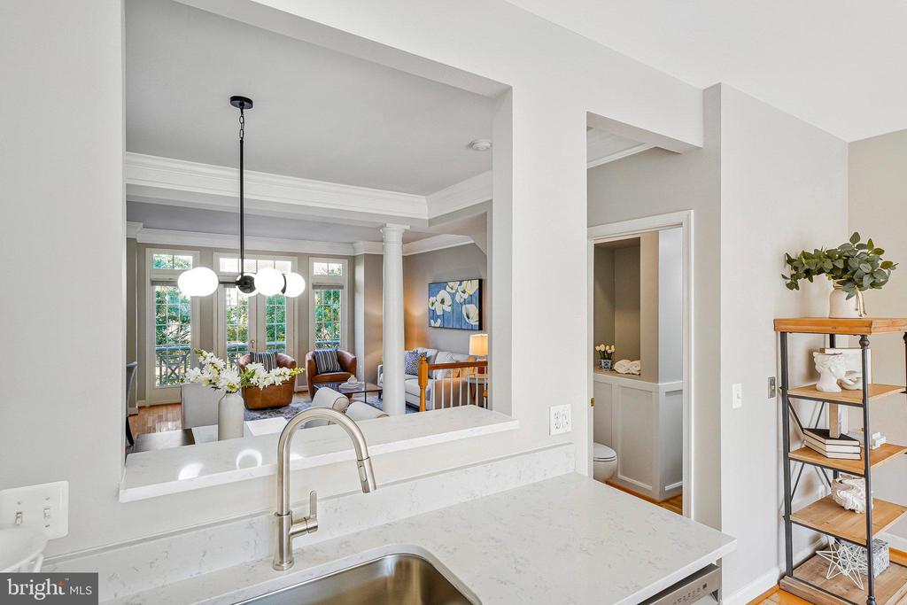 19086 PILEATED TERRACE
