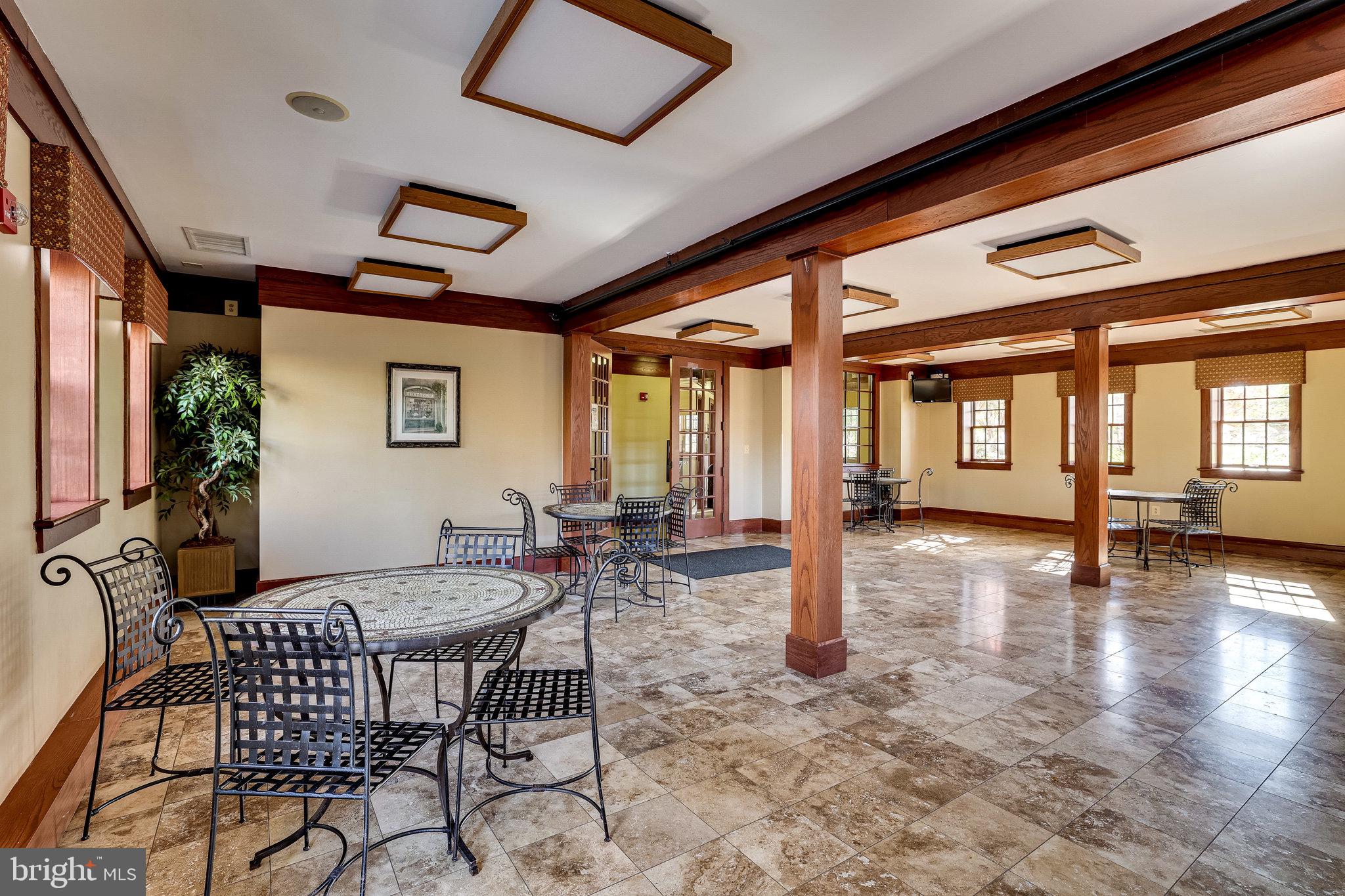 19086 PILEATED TERRACE