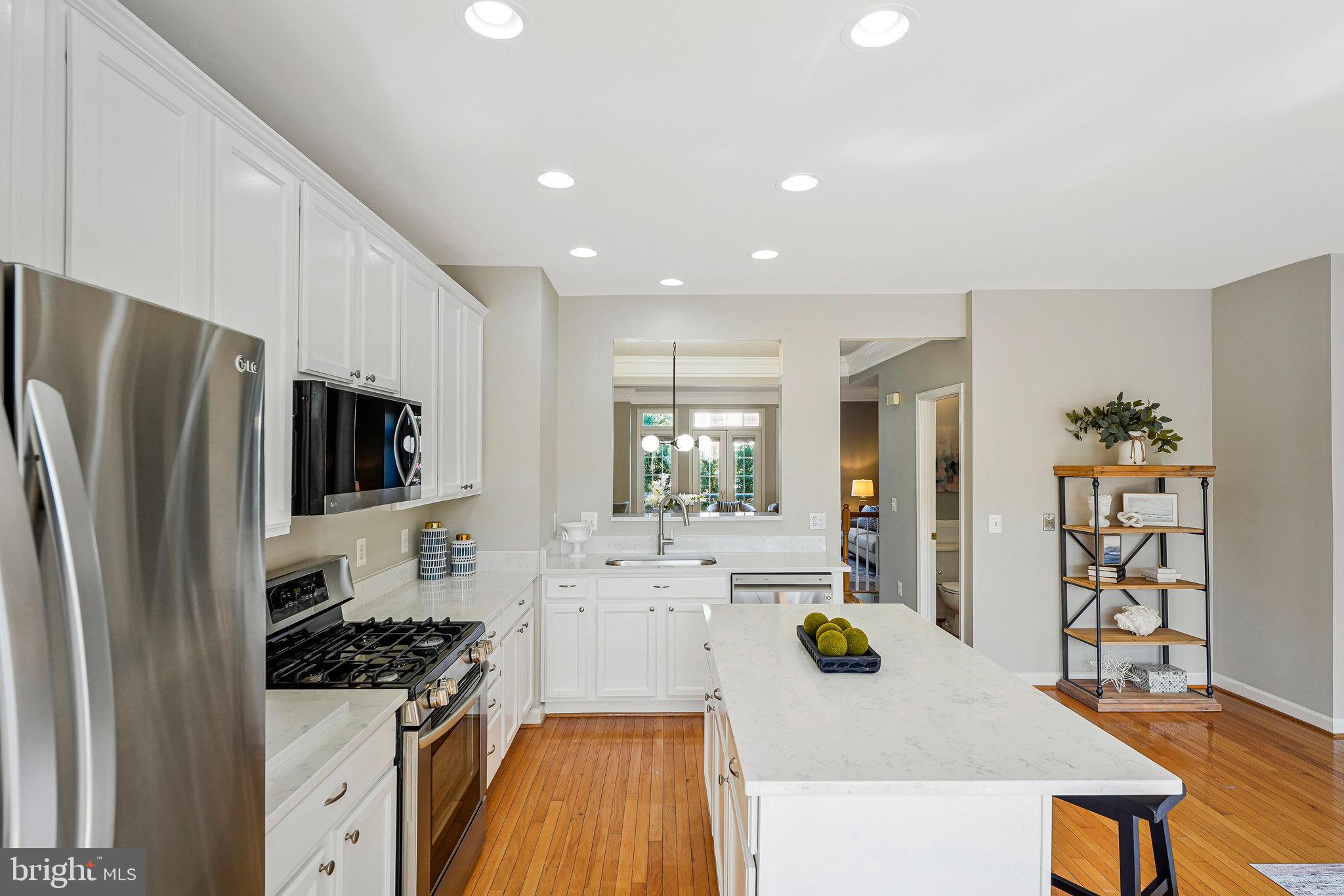 19086 PILEATED TERRACE