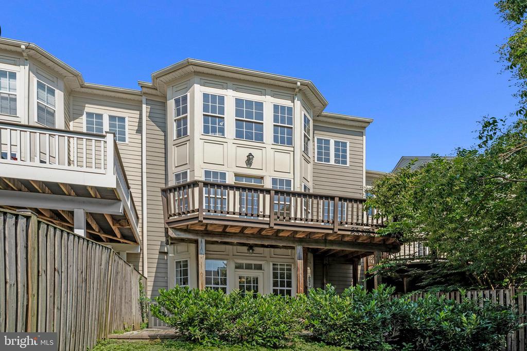 19086 PILEATED TERRACE