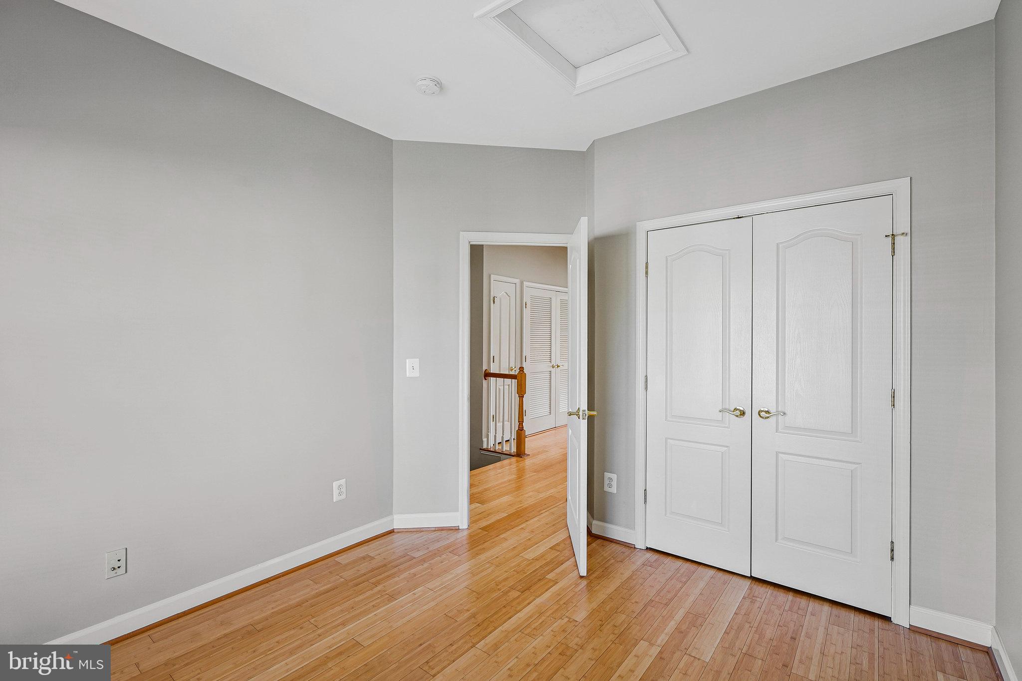 19086 PILEATED TERRACE