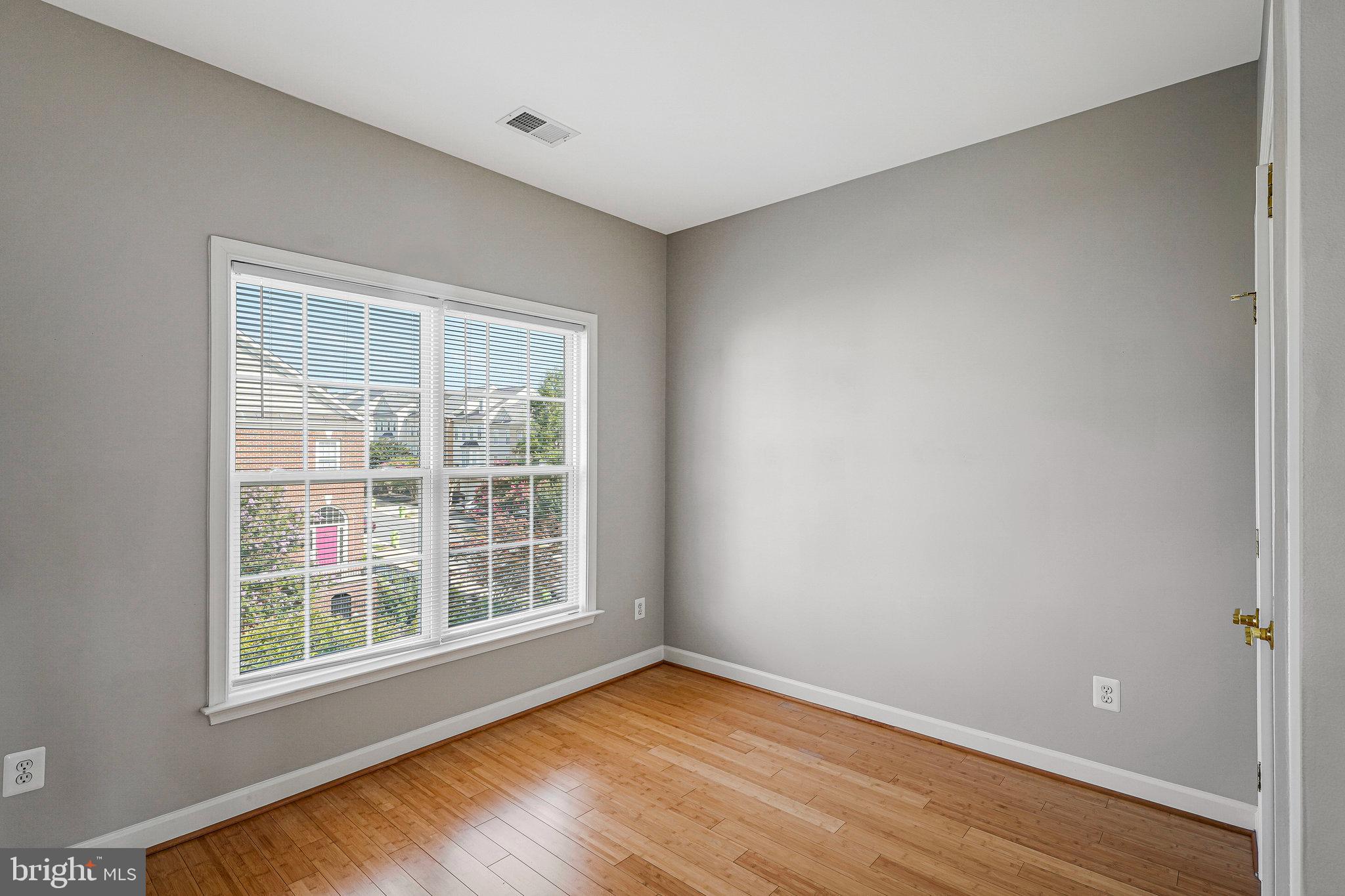 19086 PILEATED TERRACE